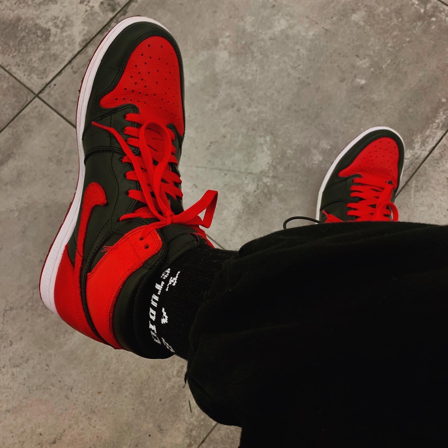 Jordan 1 Retro High OG Bred Banned 2016 착용 스타일 - 2