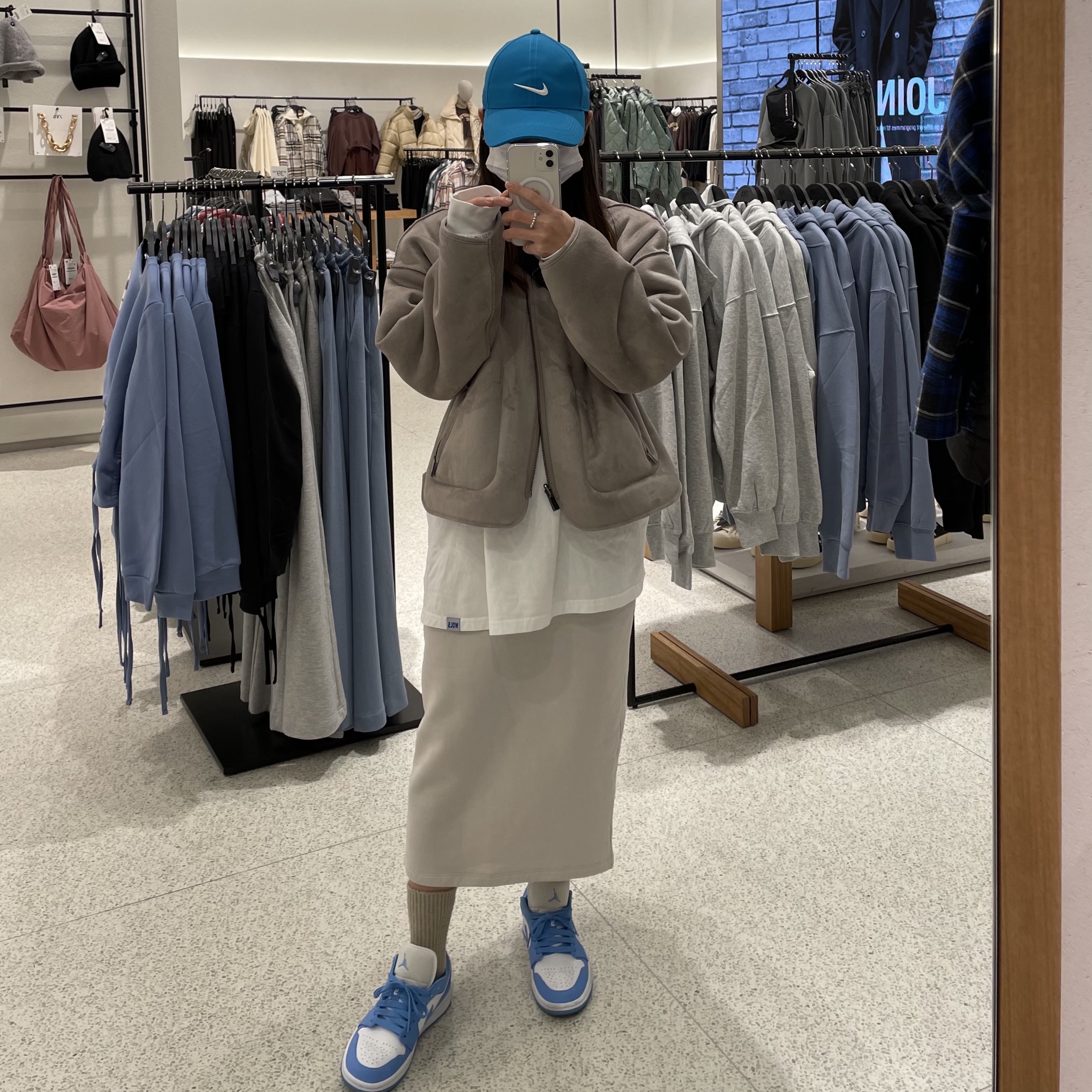 (W) Jordan 1 Low UNC University Blue 착용 스타일