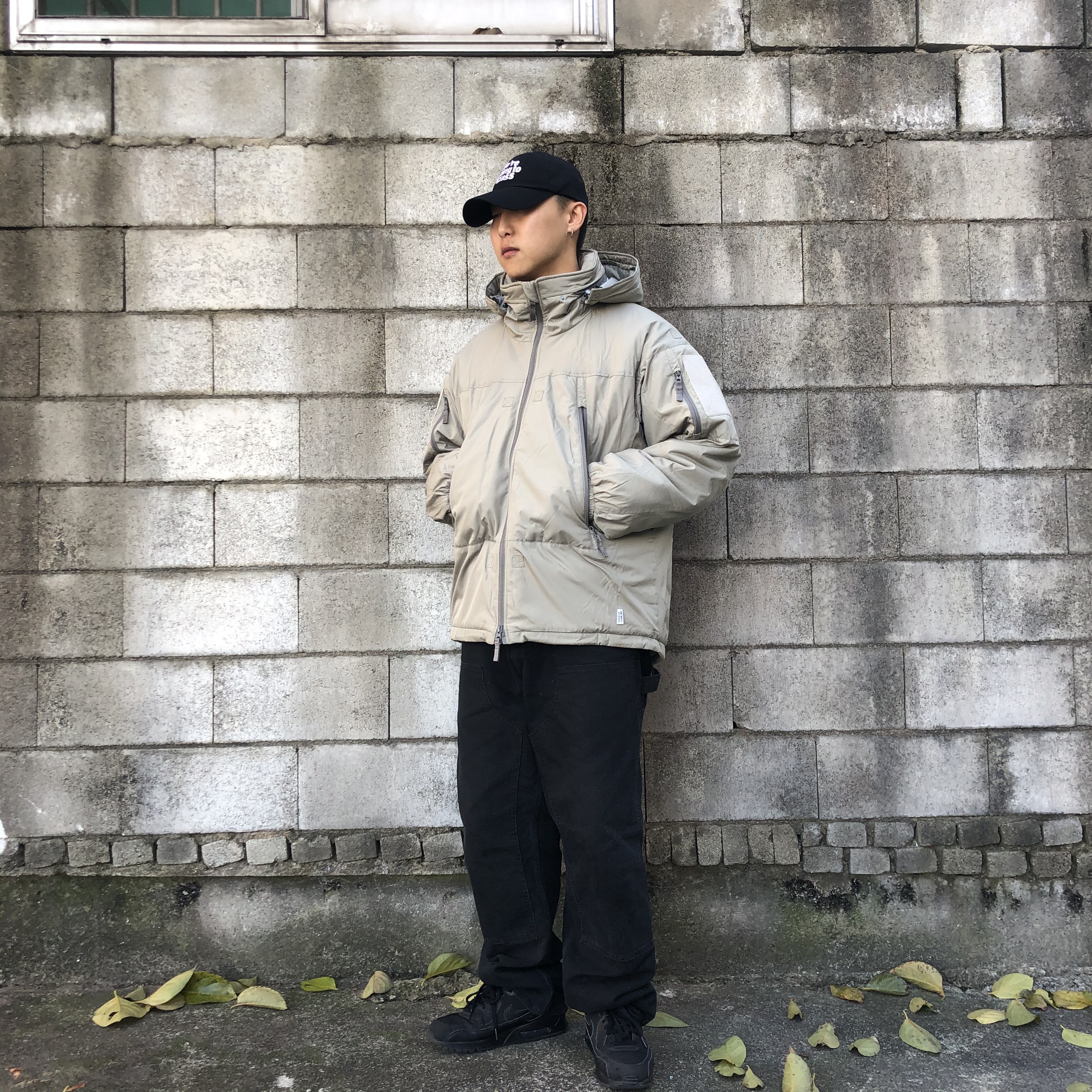 Nike Air Max 90 Triple Black 2018 착용 스타일