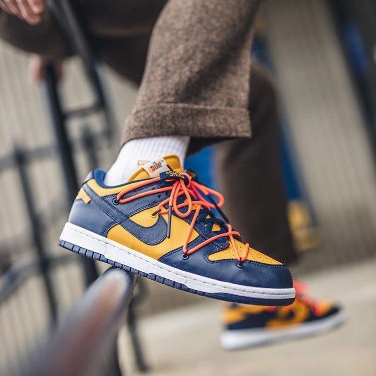 Nike x Off-White Dunk Low University Gold Midnight Navy 착용 스타일