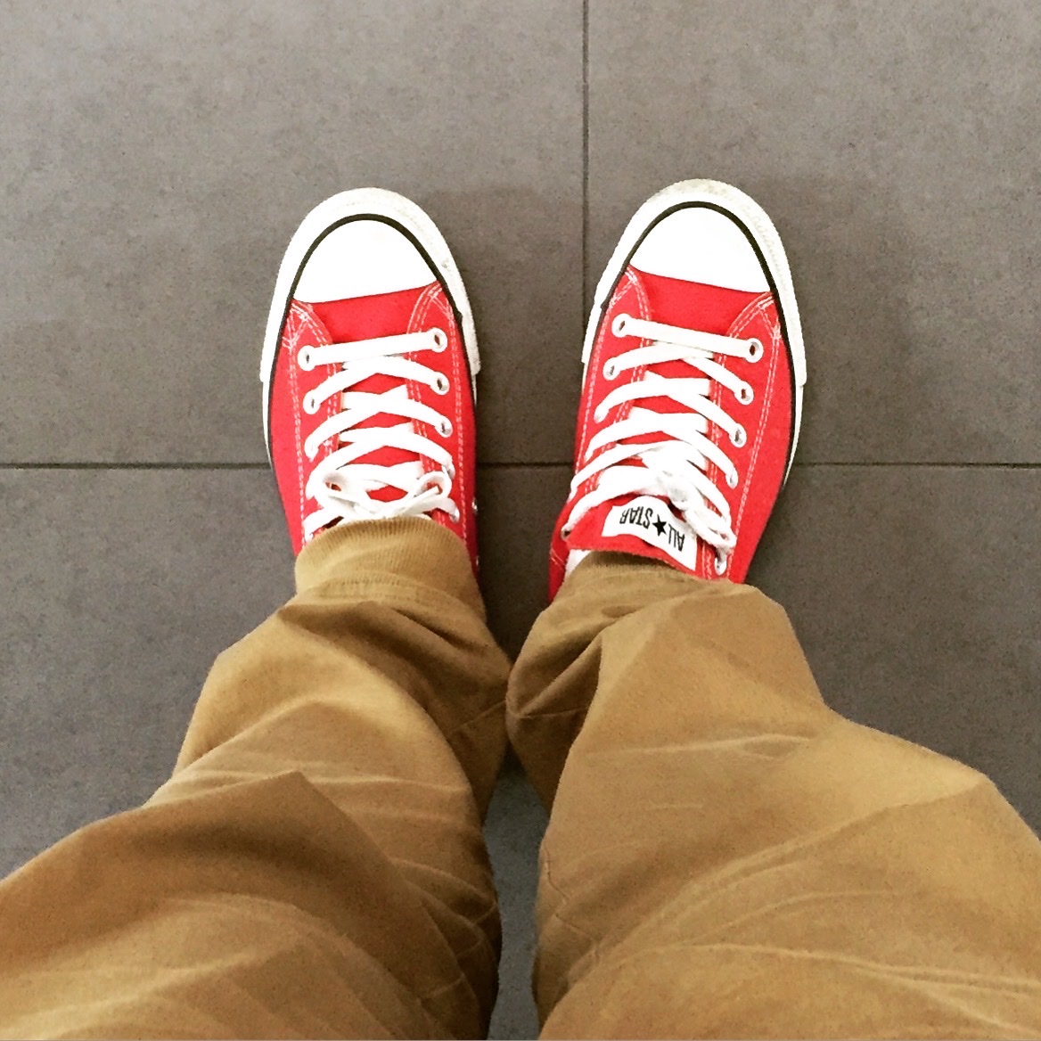 Converse Chuck 70 Hi Winter Holiday Gym Red 착용 스타일
