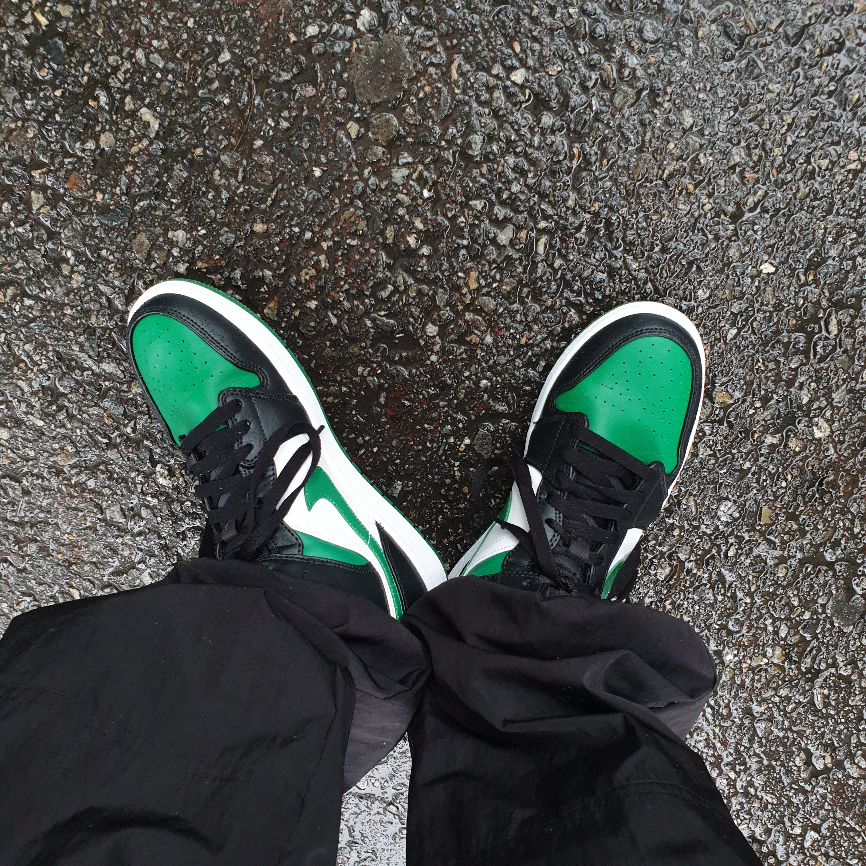 Jordan 1 Mid Green Toe 착용 스타일