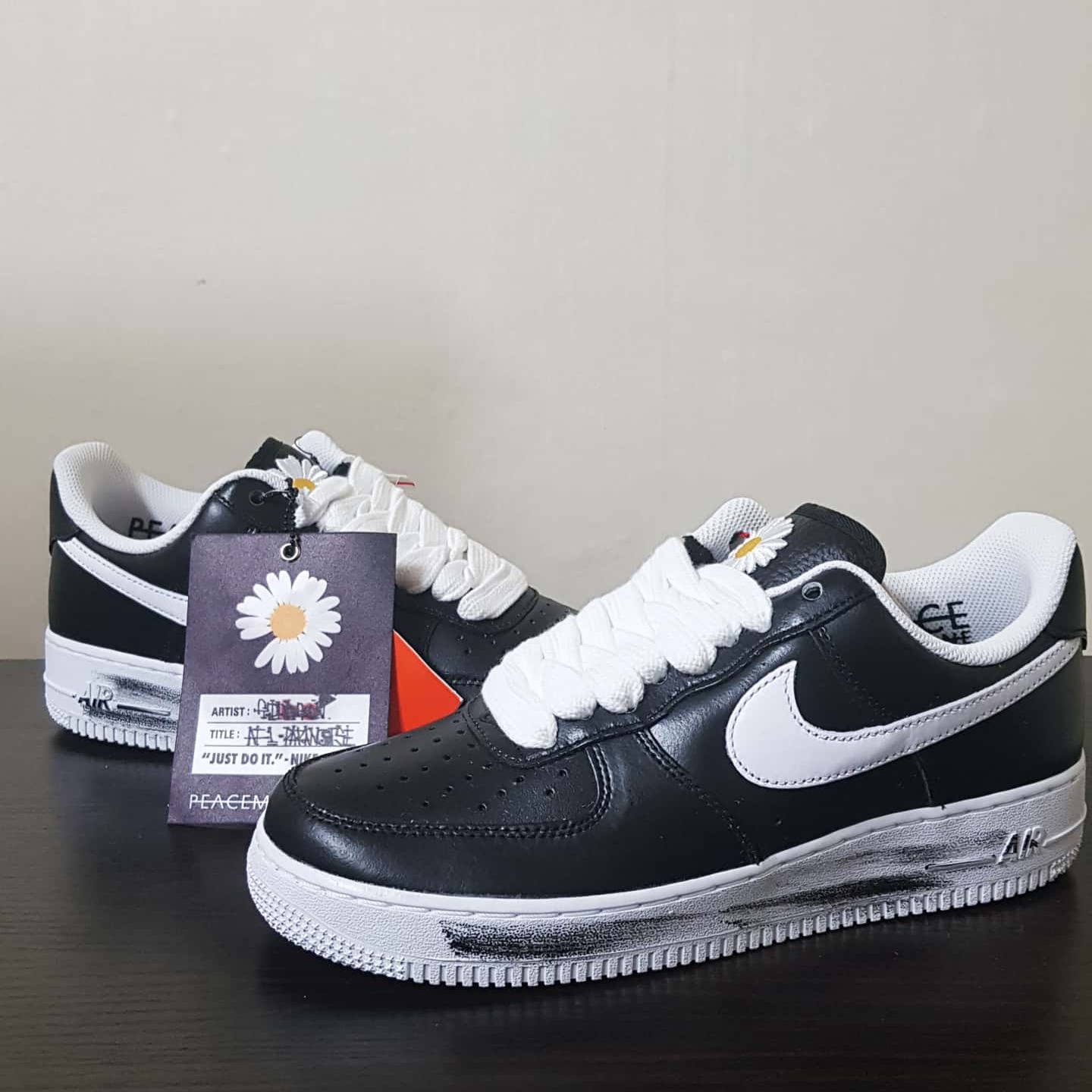 Nike x Peaceminusone Air Force 1 Low Para-Noise 착용 스타일