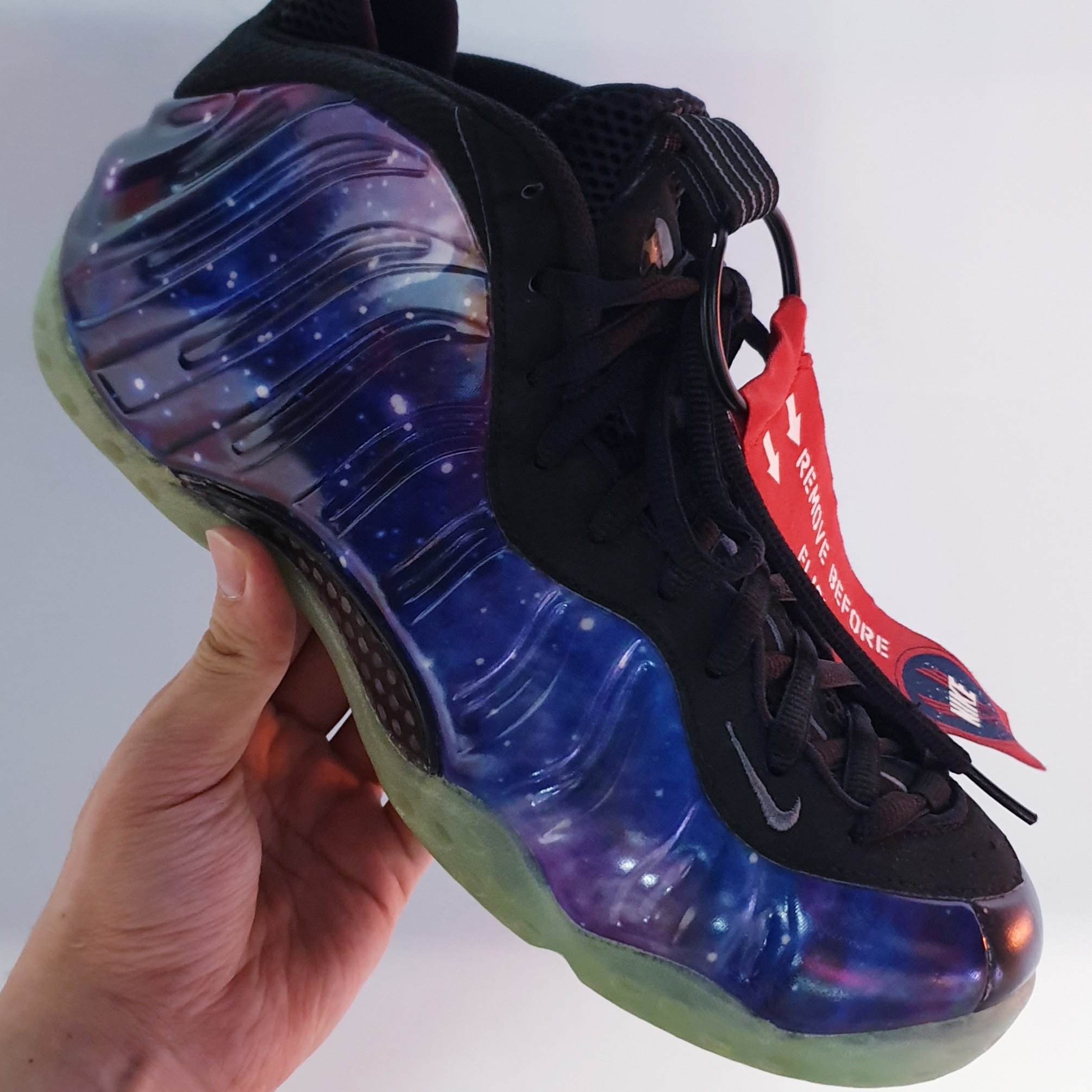 Nike Air Foamposite One NRG Galaxy 착용 스타일
