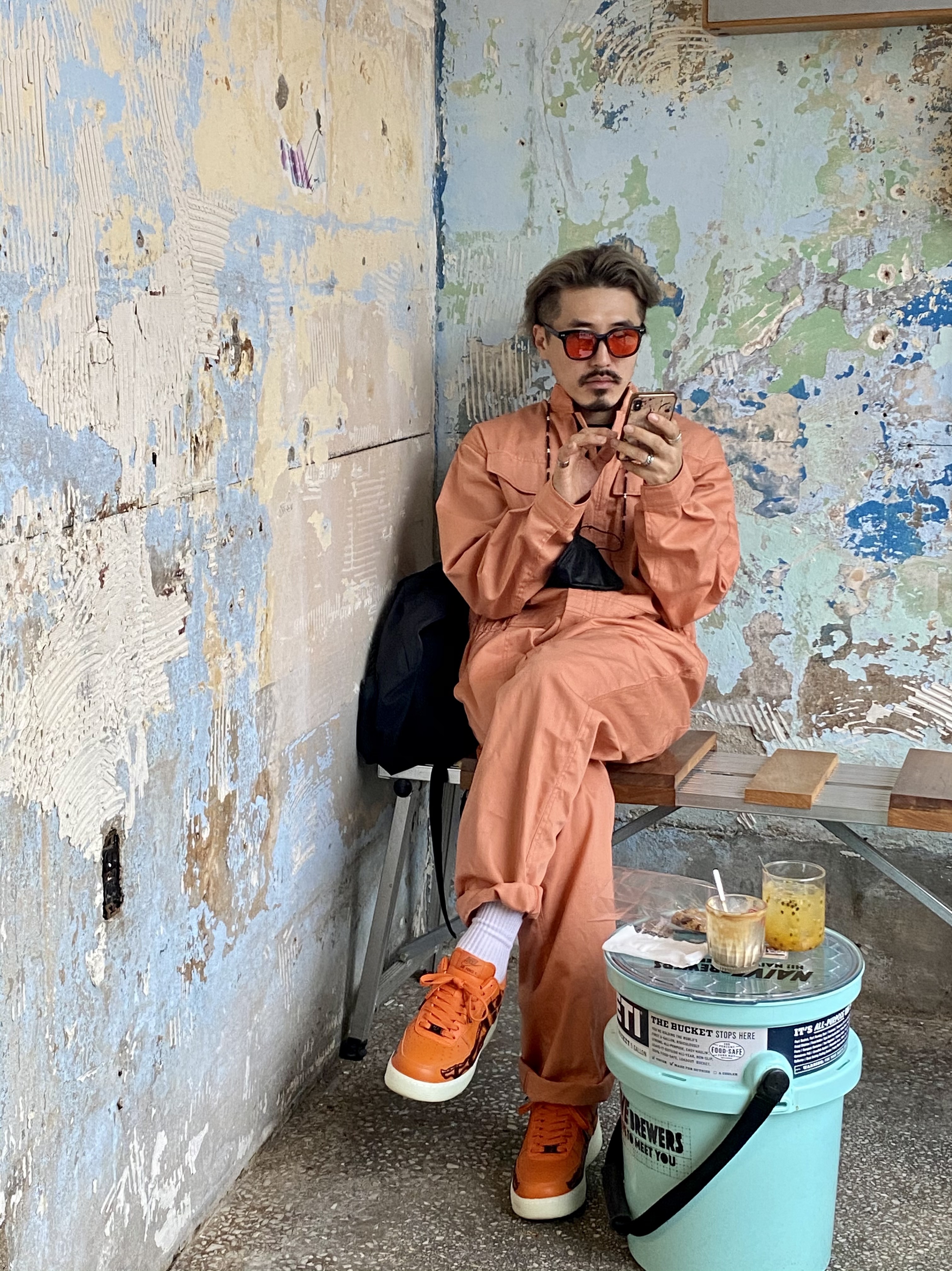 Nike Air Force 1 Low '07 Orange Skeleton 착용 스타일 - 1