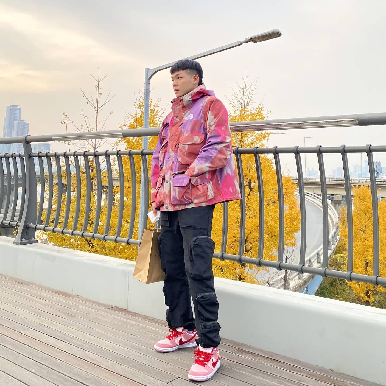 Nike x StrangeLove SB Dunk Low Pink (Regular Box) 착용 스타일