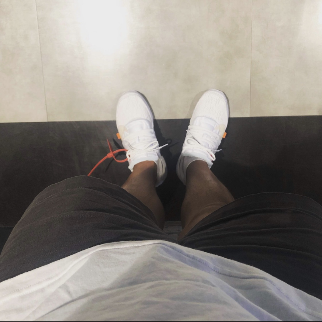 Nike x Off-White Air Presto White 착용 스타일 - 3