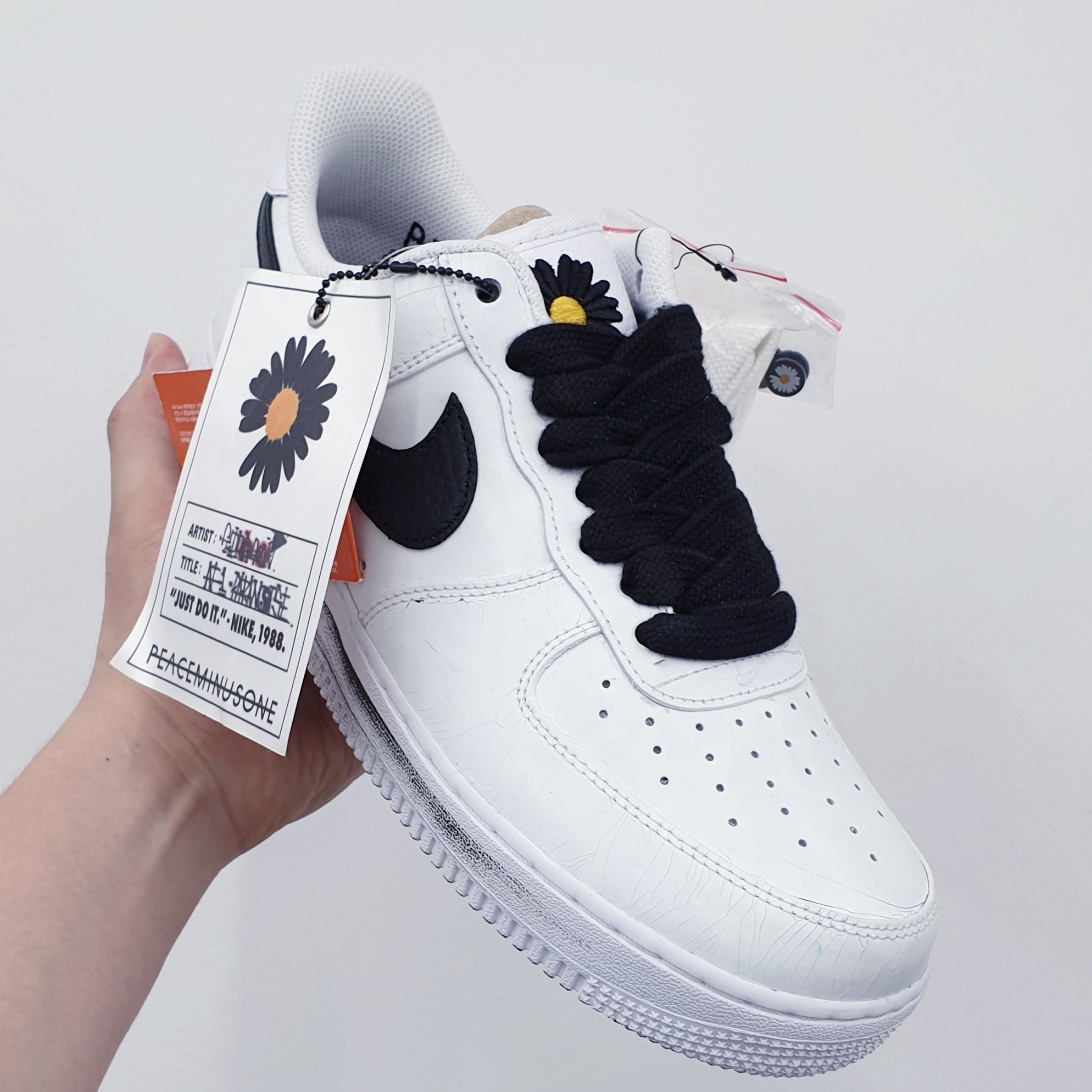 Nike x Peaceminusone Air Force 1 Low Para-Noise 2.0 착용 스타일