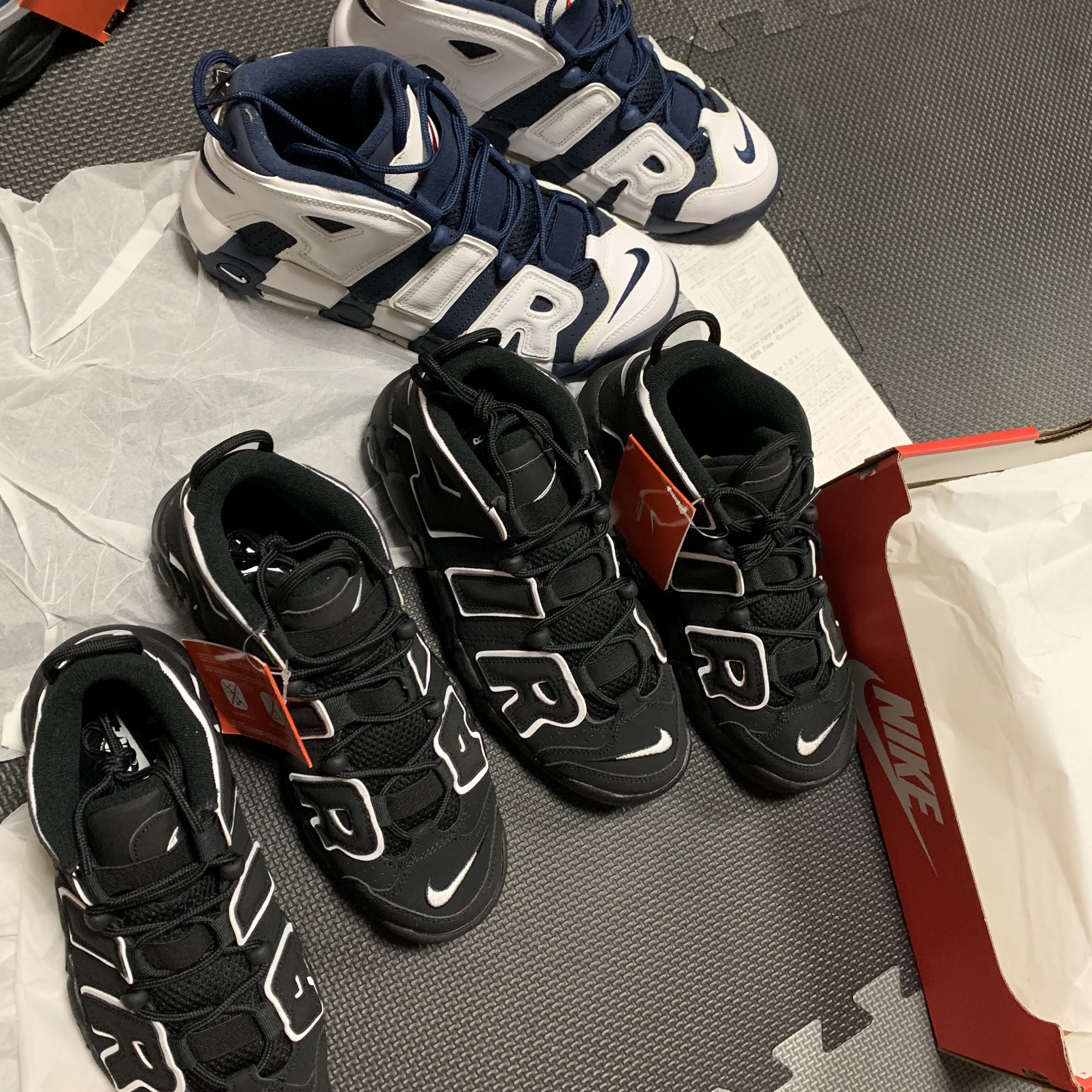 (GS) Nike Air More Uptempo Black White 2020, Nike Air More Uptempo Olympic 2016 착용 스타일 - 1
