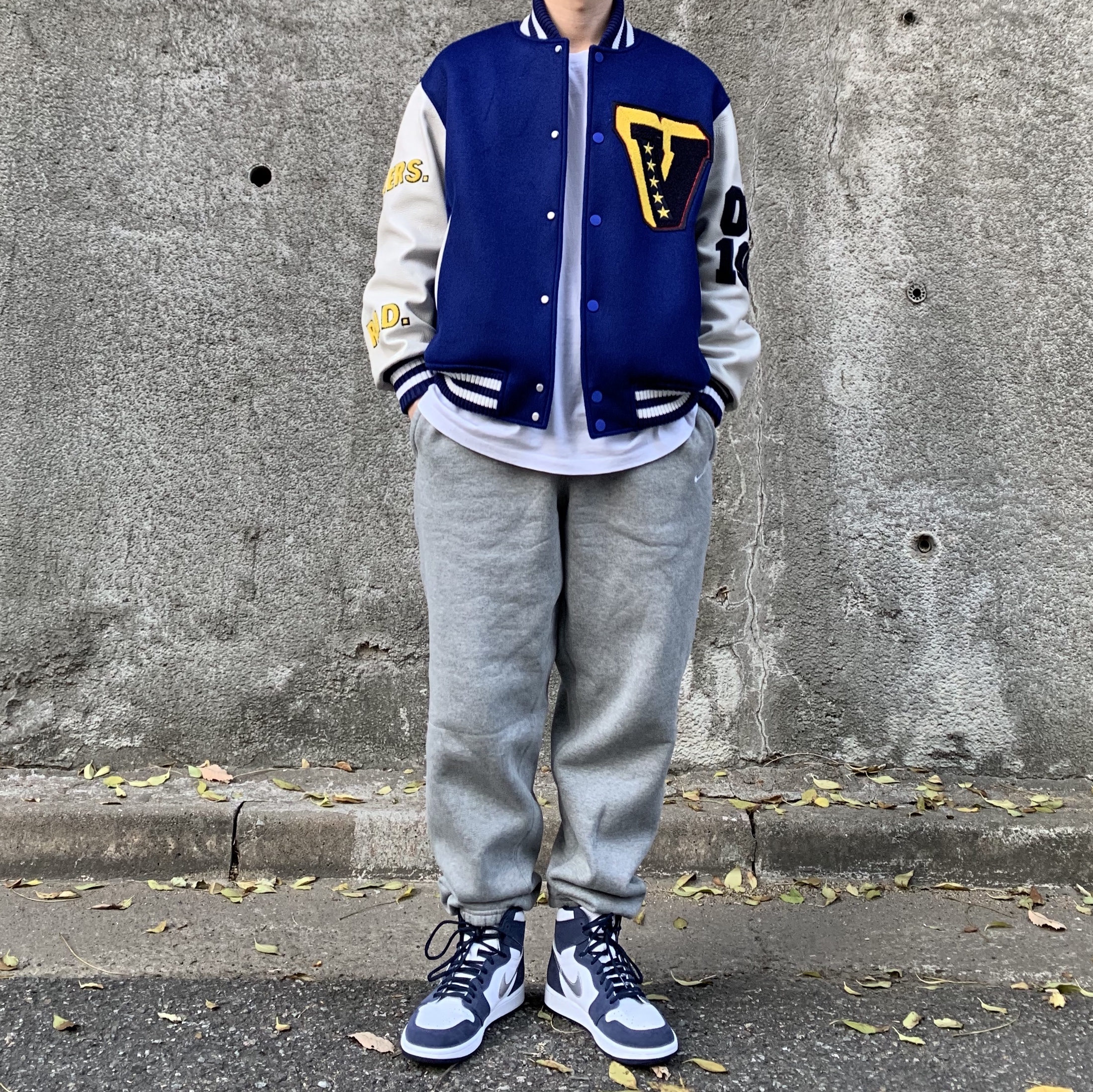 Jordan 1 Retro High OG CO.JP Midnight Navy 착용 스타일 - 2