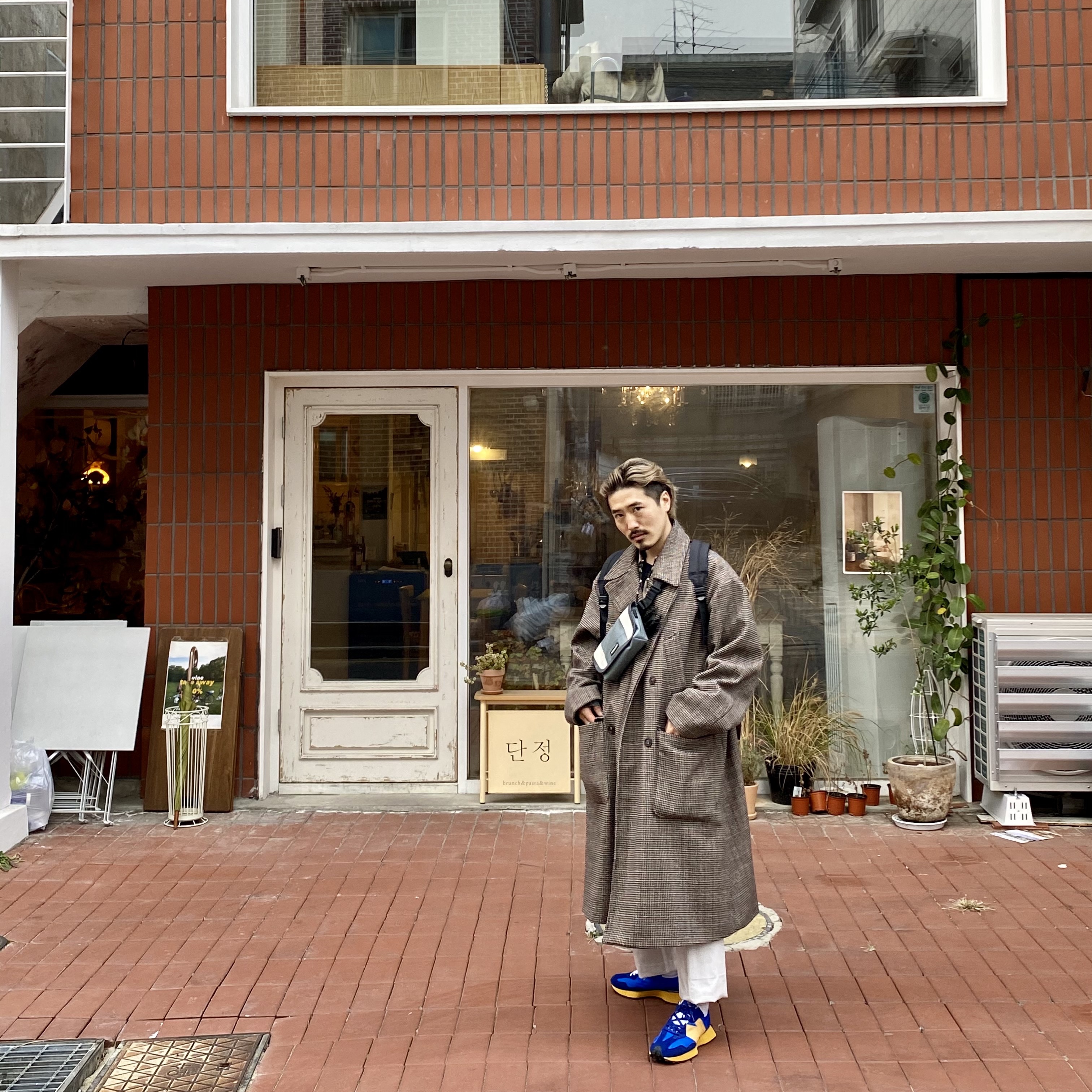 New Balance 327 Blue 착용 스타일 - 2