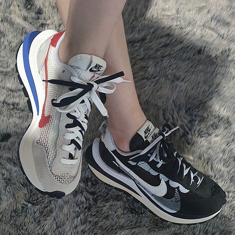 Nike x Sacai VaporWaffle Black White, Essentials Knit Sweater Black Melange - 20SS 착용 스타일 - 2