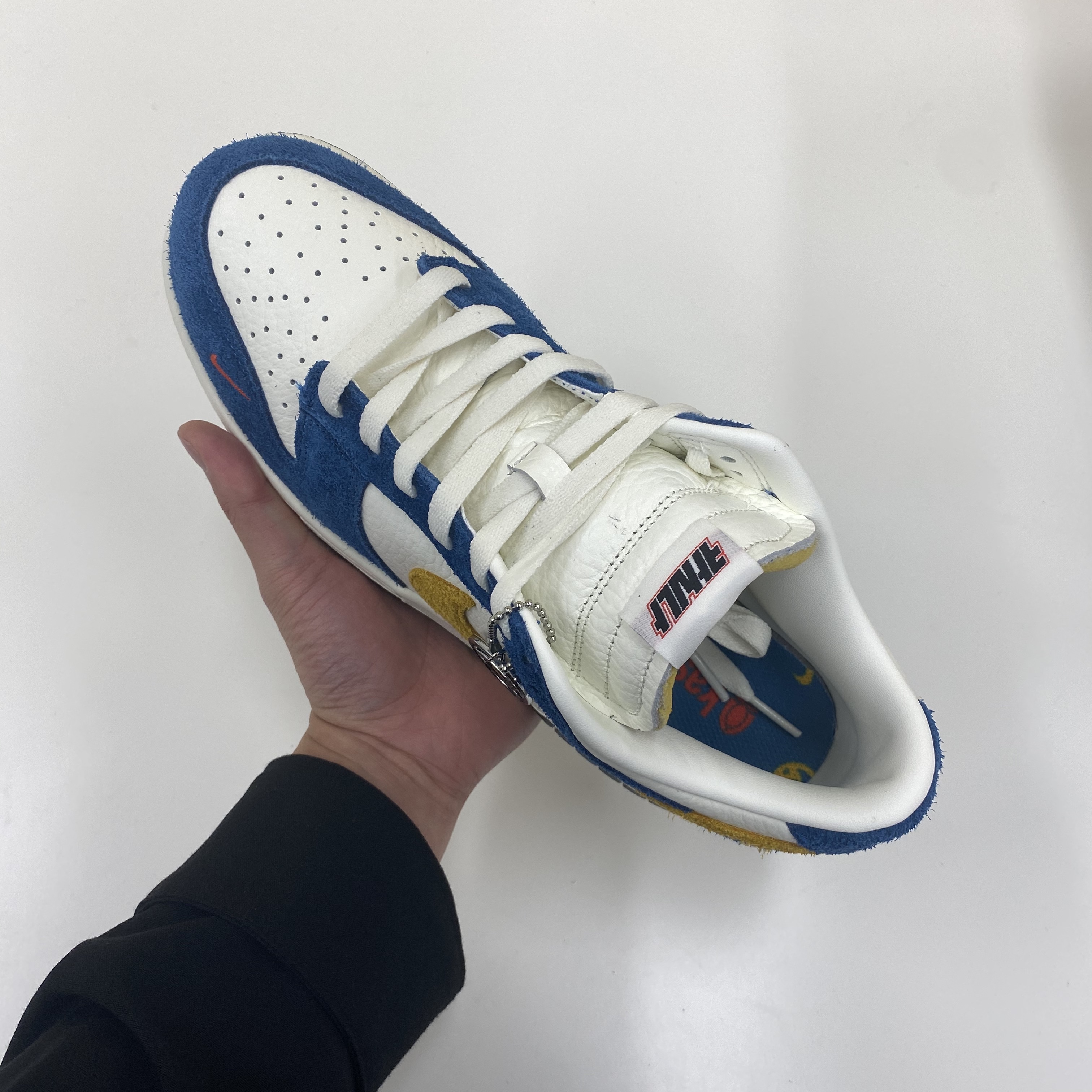 Nike x Kasina Dunk Low 80's Bus 착용 스타일 - 3