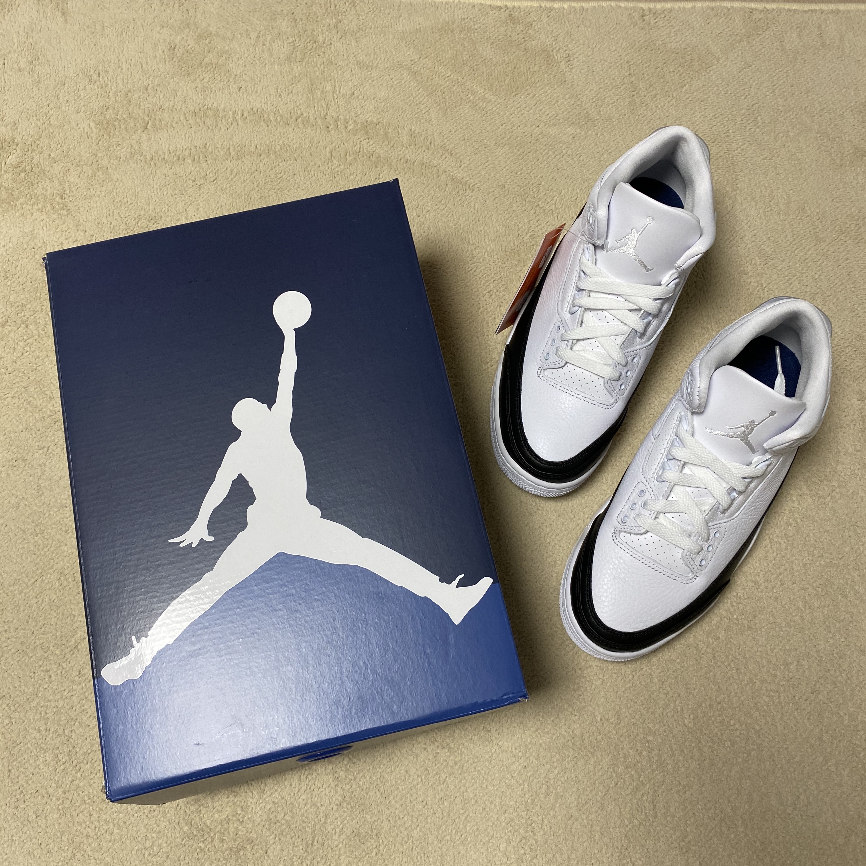 Jordan 3 x Fragment Retro SP White Black 착용 스타일 - 1
