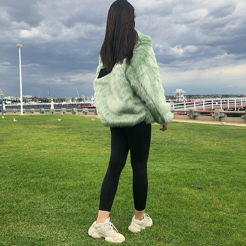 (W) Nike x Ambush Reversible Faux-Fur Coat Jade Horizon, Adidas Yeezy 500 Blush 2018 착용 스타일 - 2