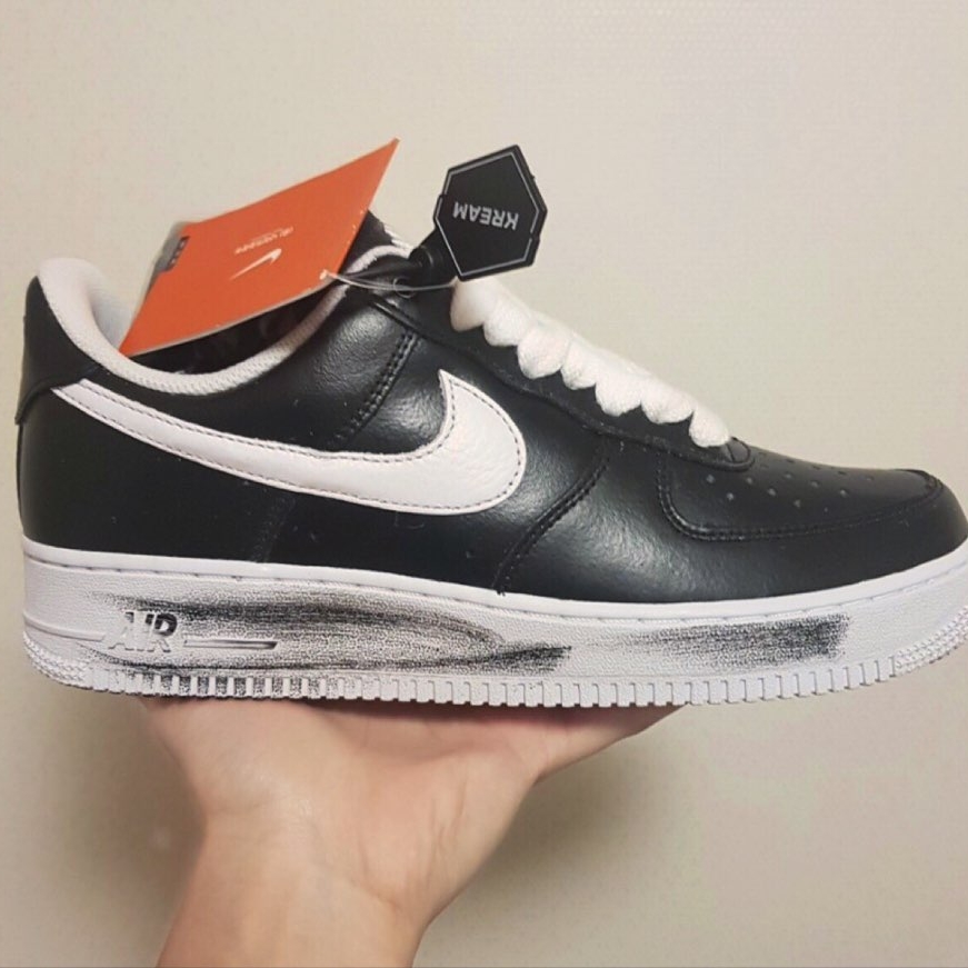Nike x Peaceminusone Air Force 1 Low Para-Noise 착용 스타일