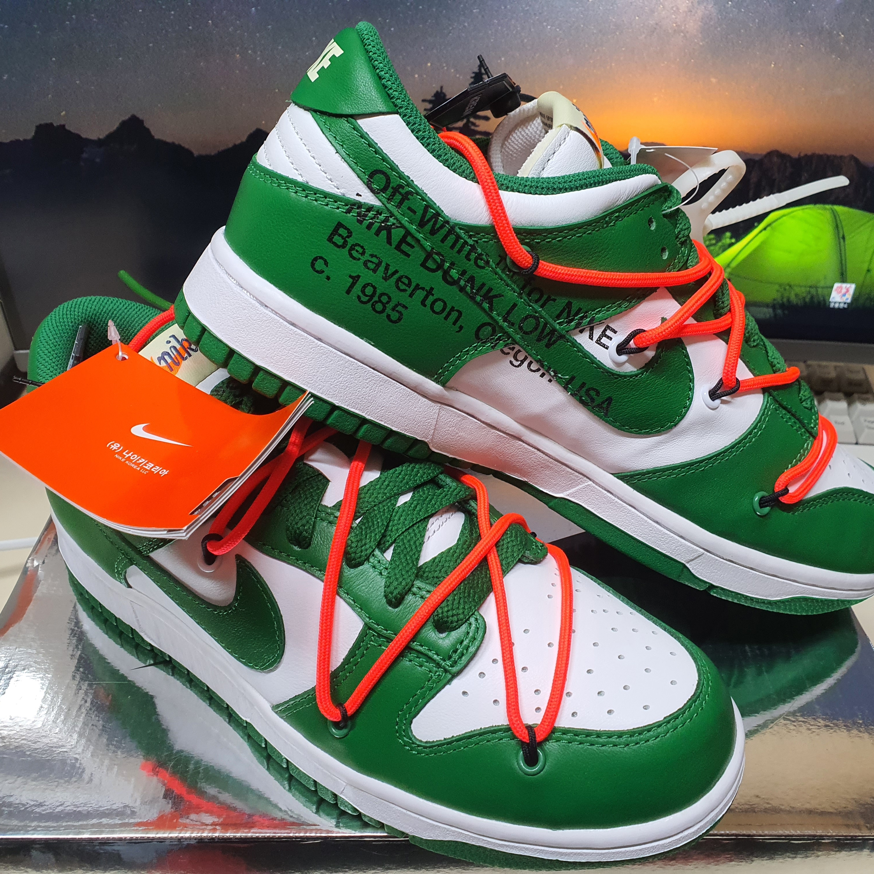Nike x Off-White Dunk Low Pine Green 착용 스타일 - 1