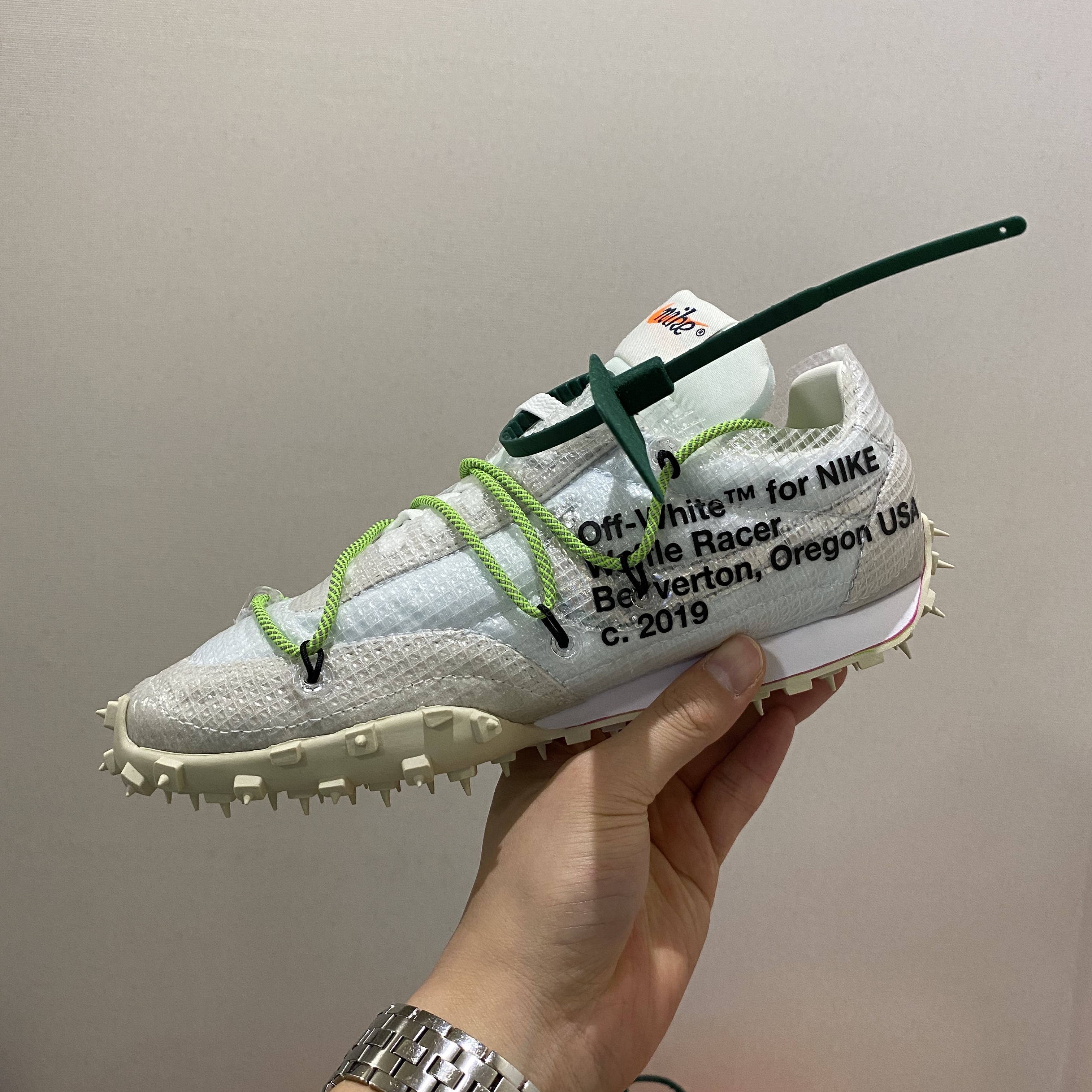 (W) Nike x Off-White Waffle Racer White 착용 스타일 - 1
