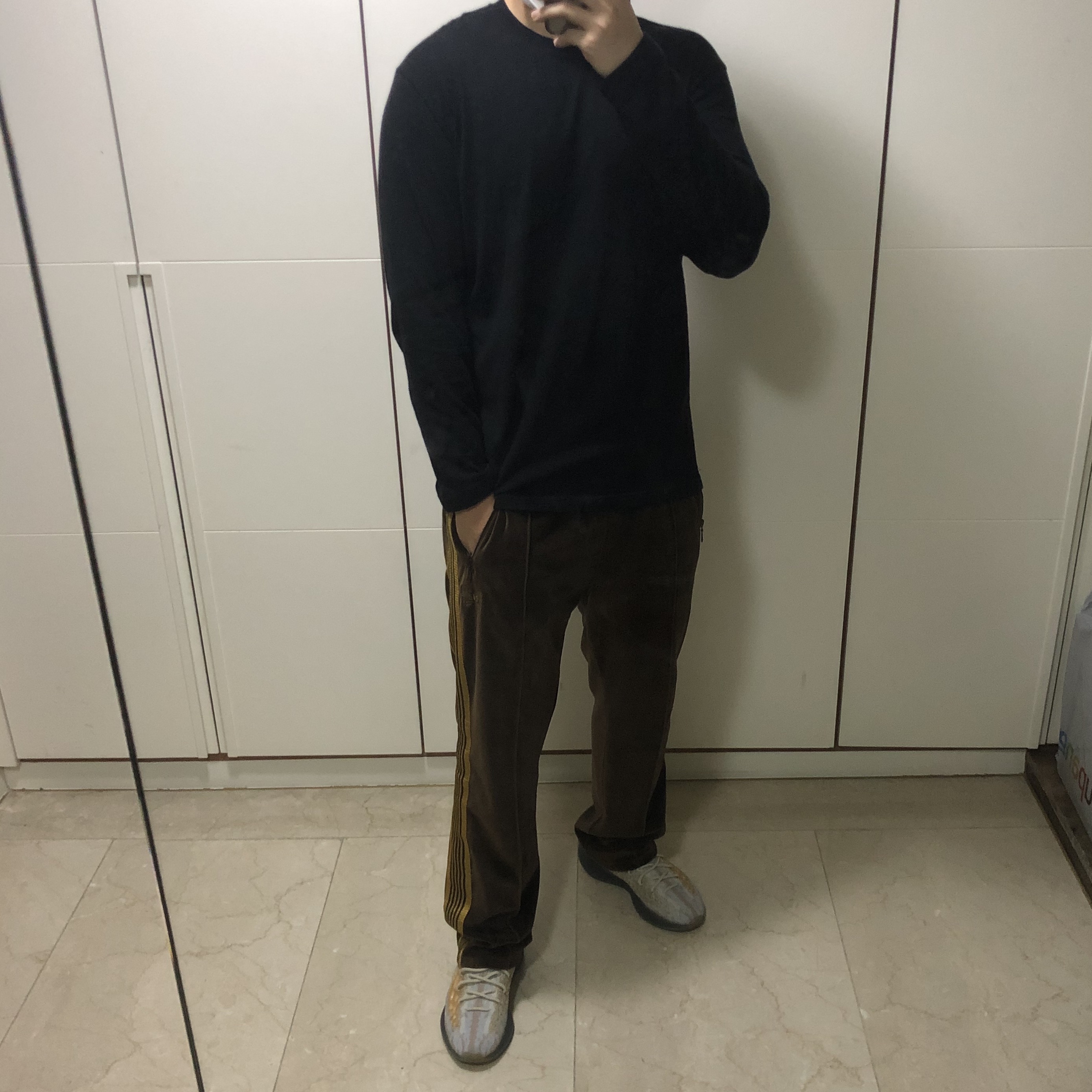 Adidas Yeezy Boost 380 Pepper - Non-Reflective 착용 스타일