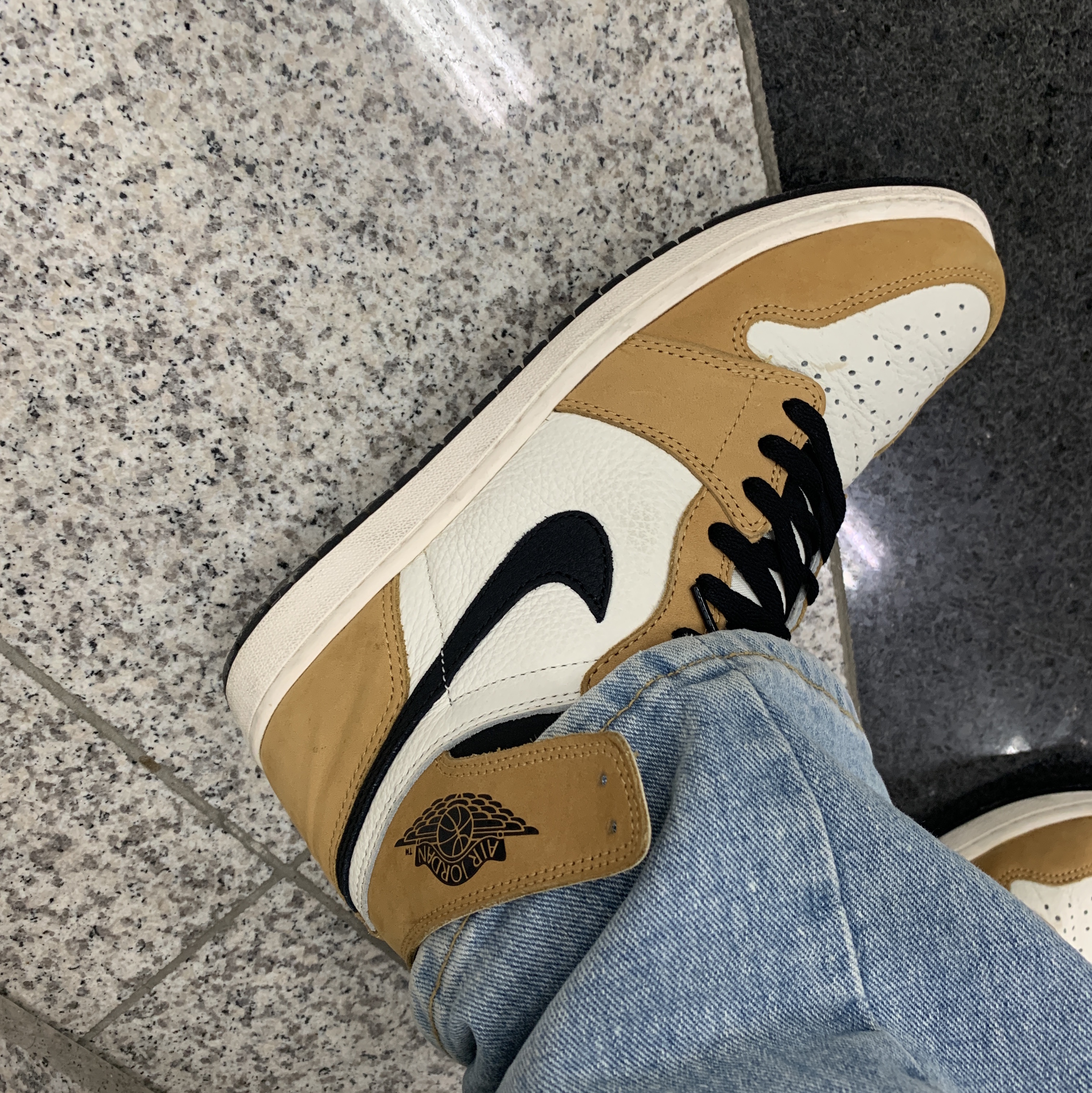 Jordan 1 Retro High Rookie of the Year 착용 스타일
