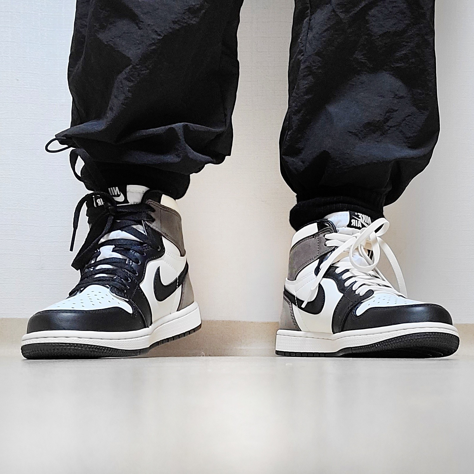 Jordan 1 Retro High OG Black Mocha 착용 스타일 - 1