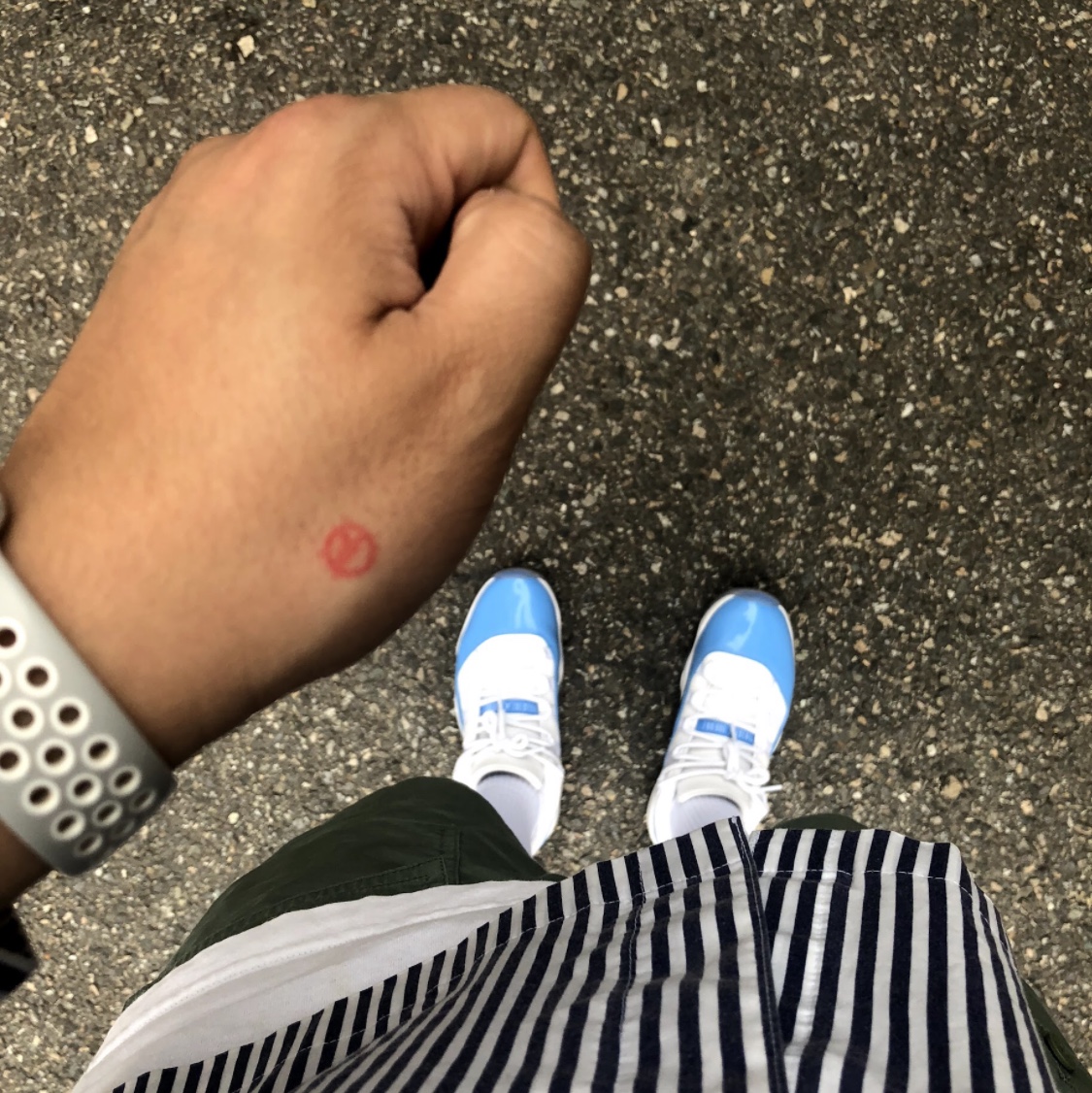 Jordan 11 Retro Low University Blue 2017 착용 스타일