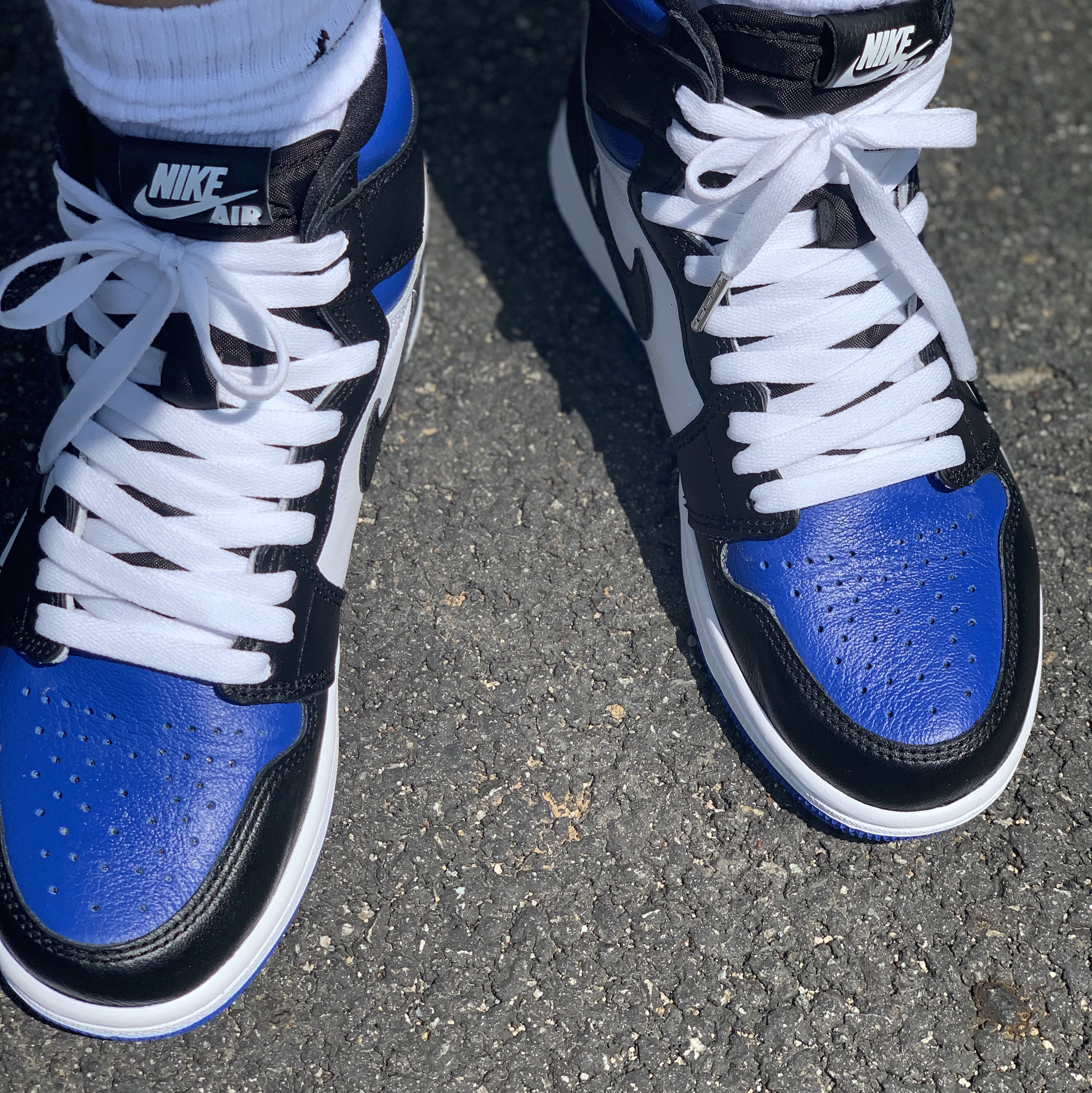 Jordan 1 Retro High OG Royal Toe 착용 스타일 - 2