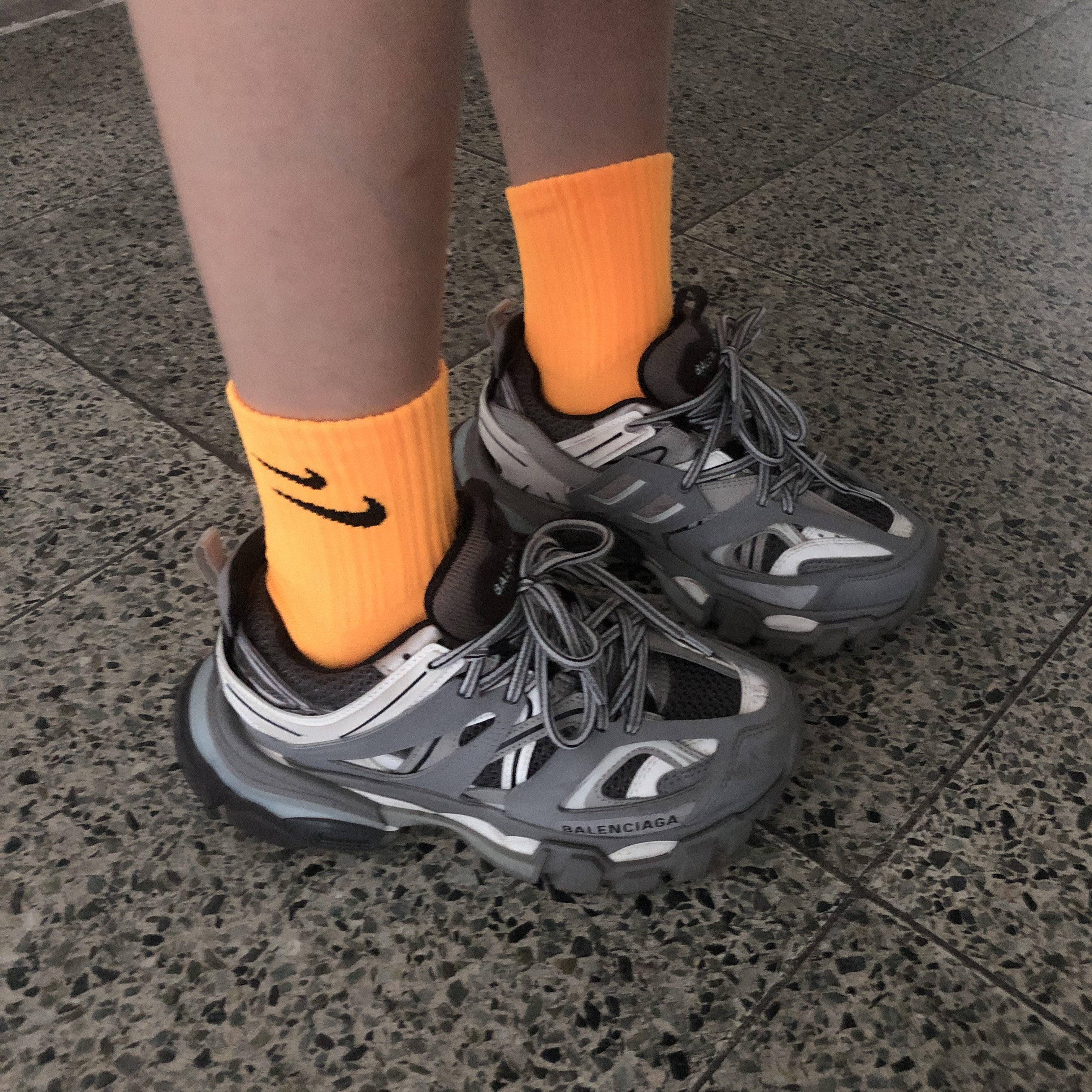Balenciaga Track Sneakers Grey White 2019 착용 스타일