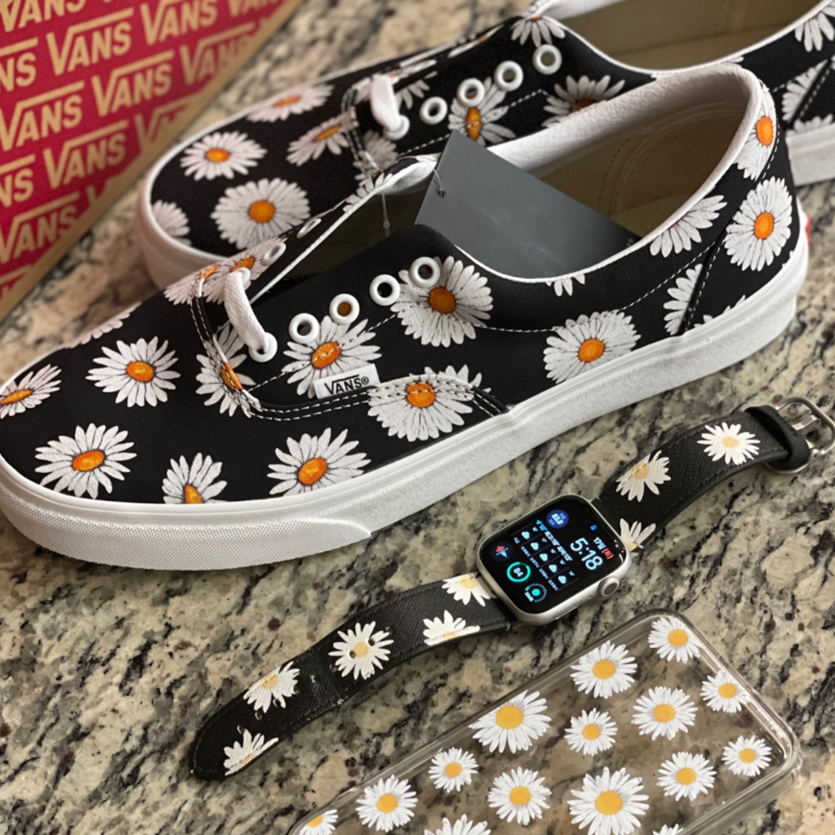 Vans Era Big Daisies Black 착용 스타일