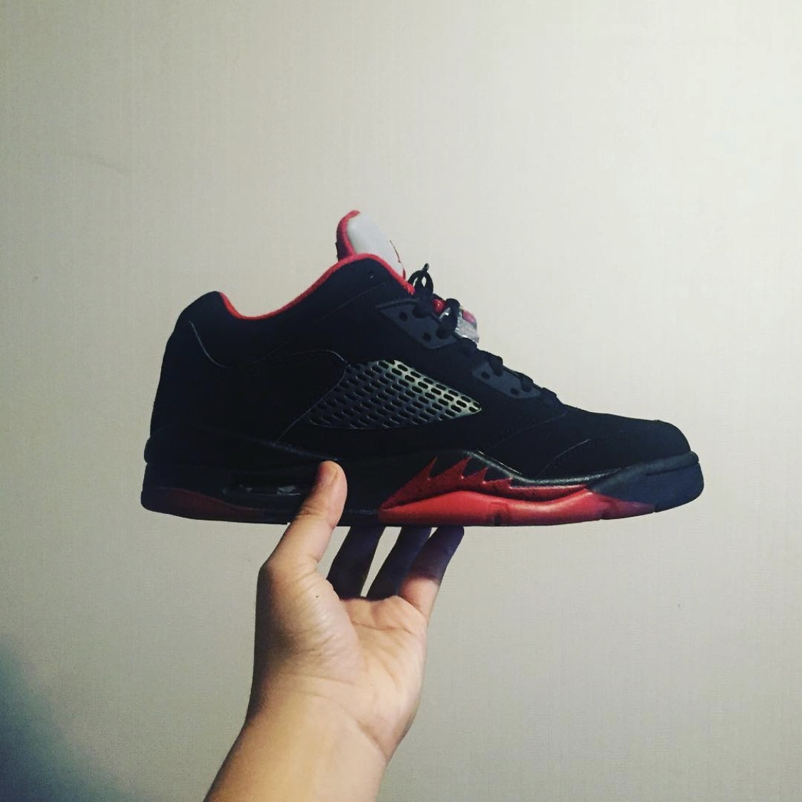 Jordan 5 Retro Low Alternate 90 착용 스타일