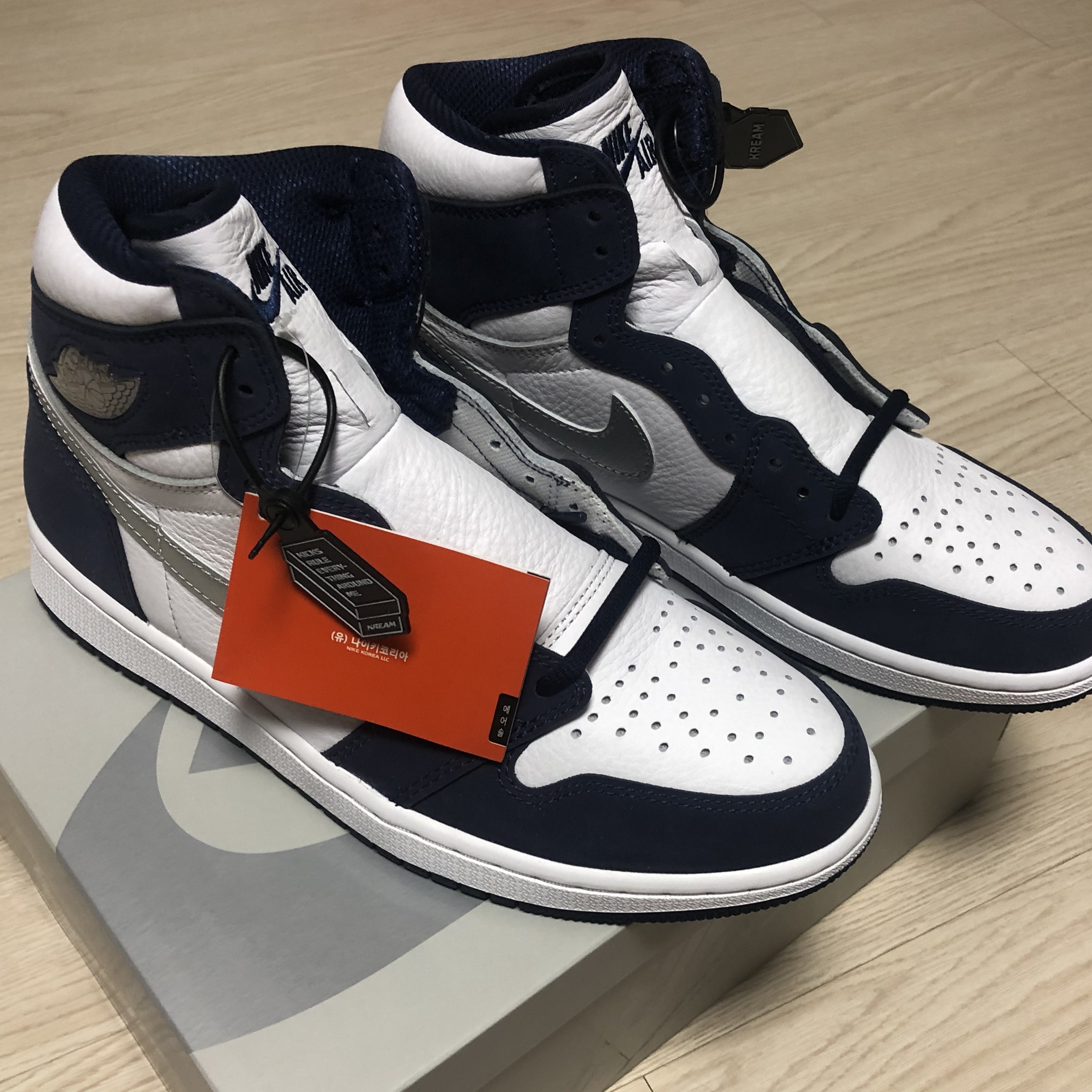 Jordan 1 Retro High OG CO.JP Midnight Navy 착용 스타일 - 1