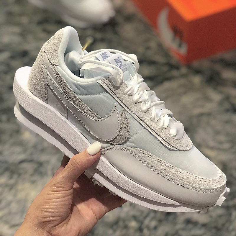 Nike x Sacai LDWaffle White Nylon 착용 스타일