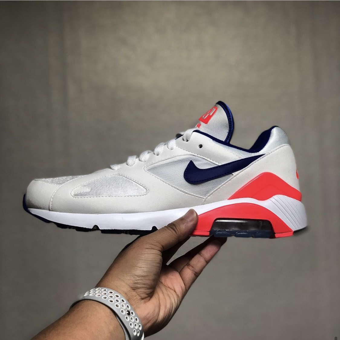 Nike Air Max 180 Ultramarine 2018 착용 스타일