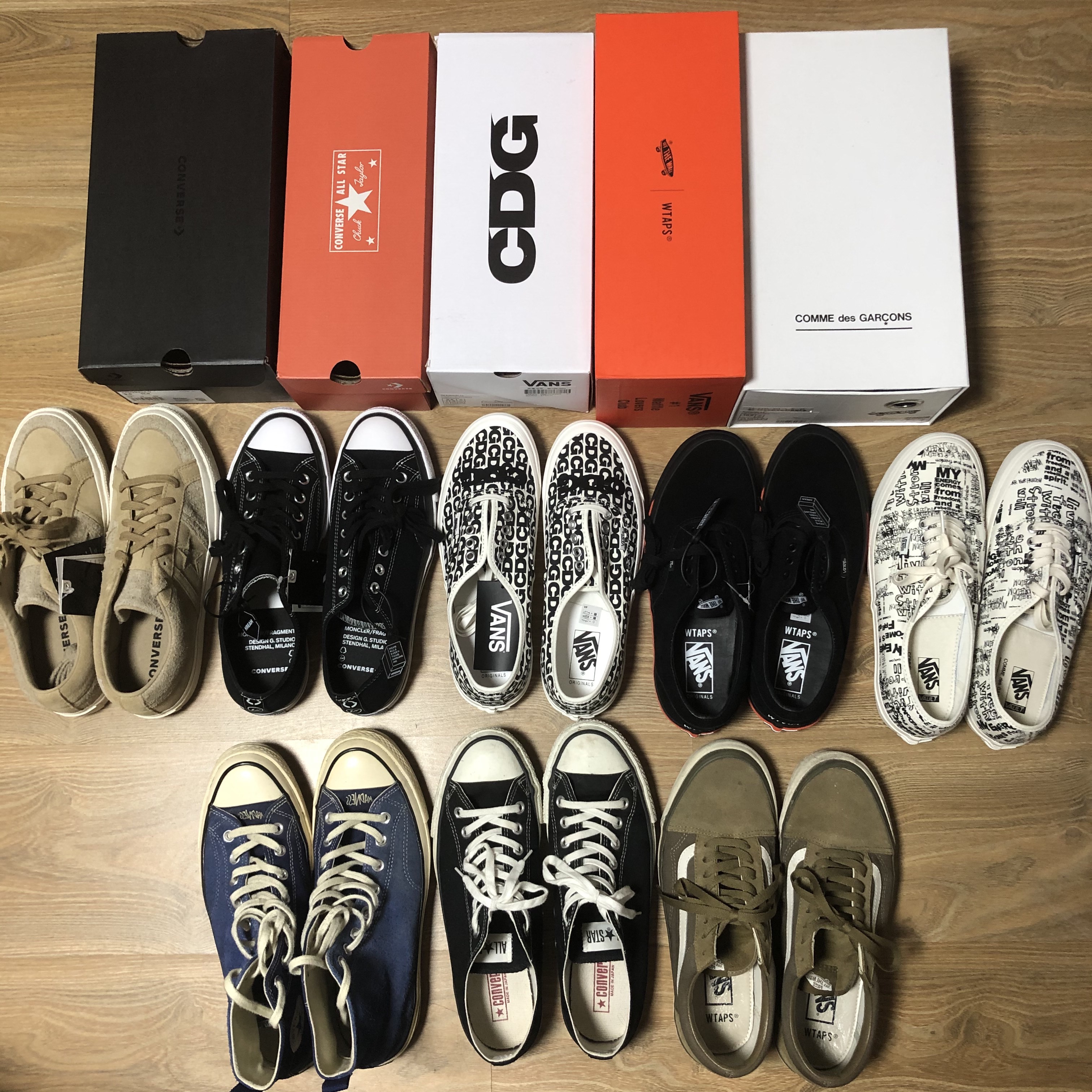 Vans Vault x CDG OG Authentic LX White Black, Converse x Moncler x Fragment Chuck 70 Ox Black 착용 스타일