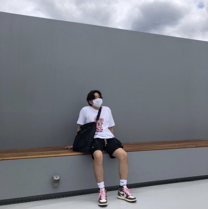 Jordan 1 x Travis Scott Retro High OG SP Mocha 착용 스타일