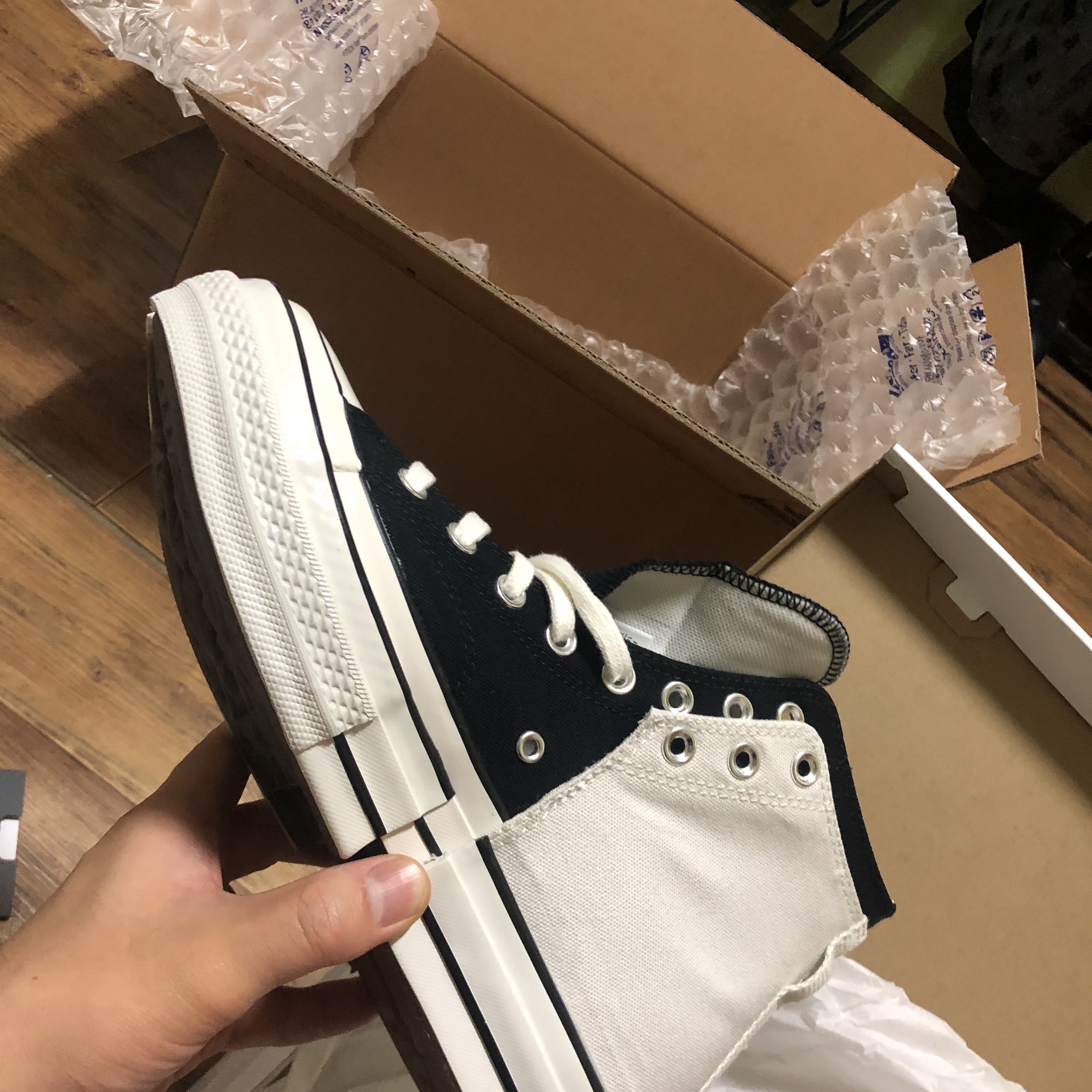 Converse x Feng Chen Wang Chuck 70 2-in-1 Natural Ivory Black 착용 스타일