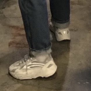 Adidas Yeezy Boost 700 V2 Static 2018 착용 스타일