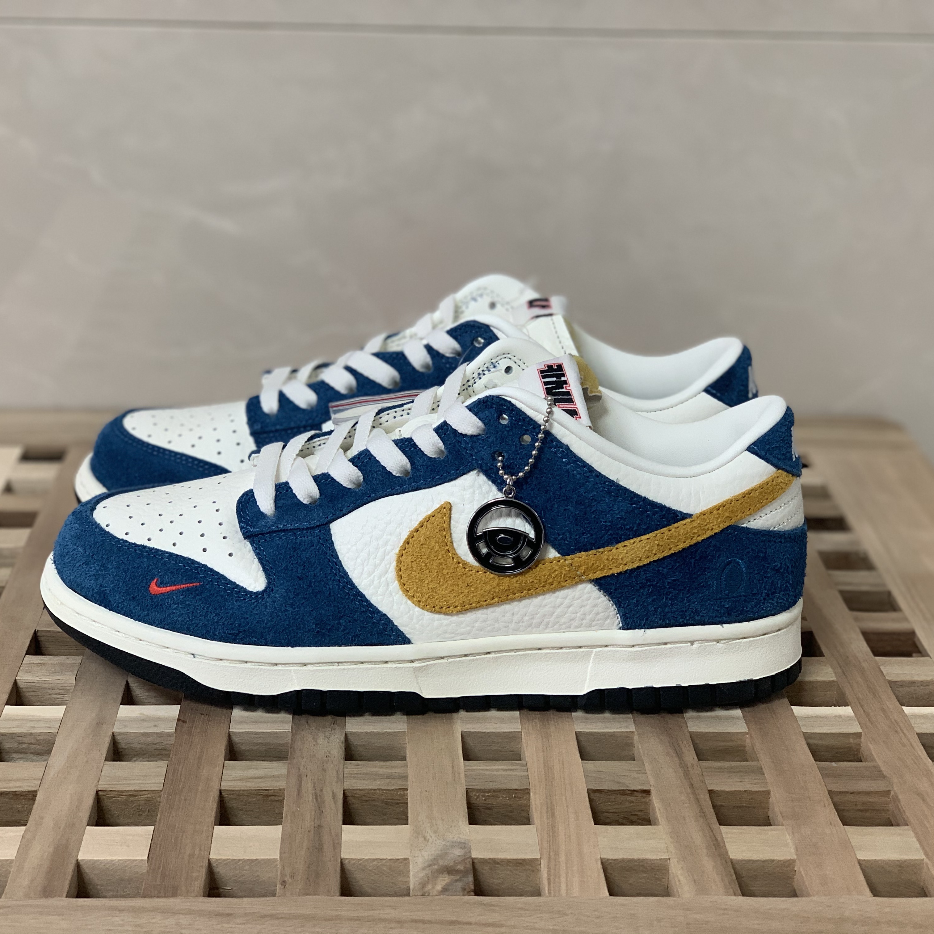 Nike x Kasina Dunk Low 80's Bus 착용 스타일