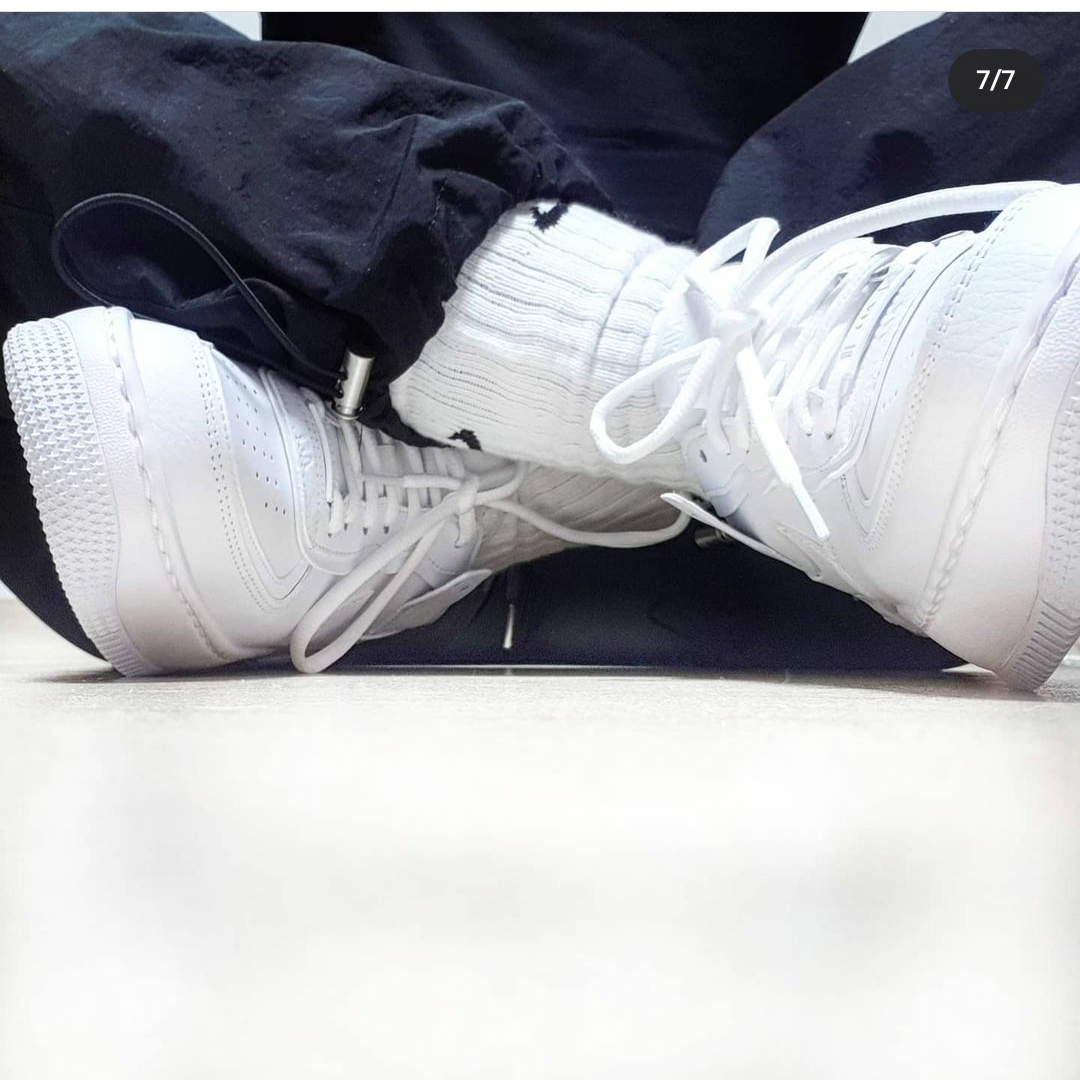 (W) Nike Air Force 1 Shadow Triple White 착용 스타일 - 2