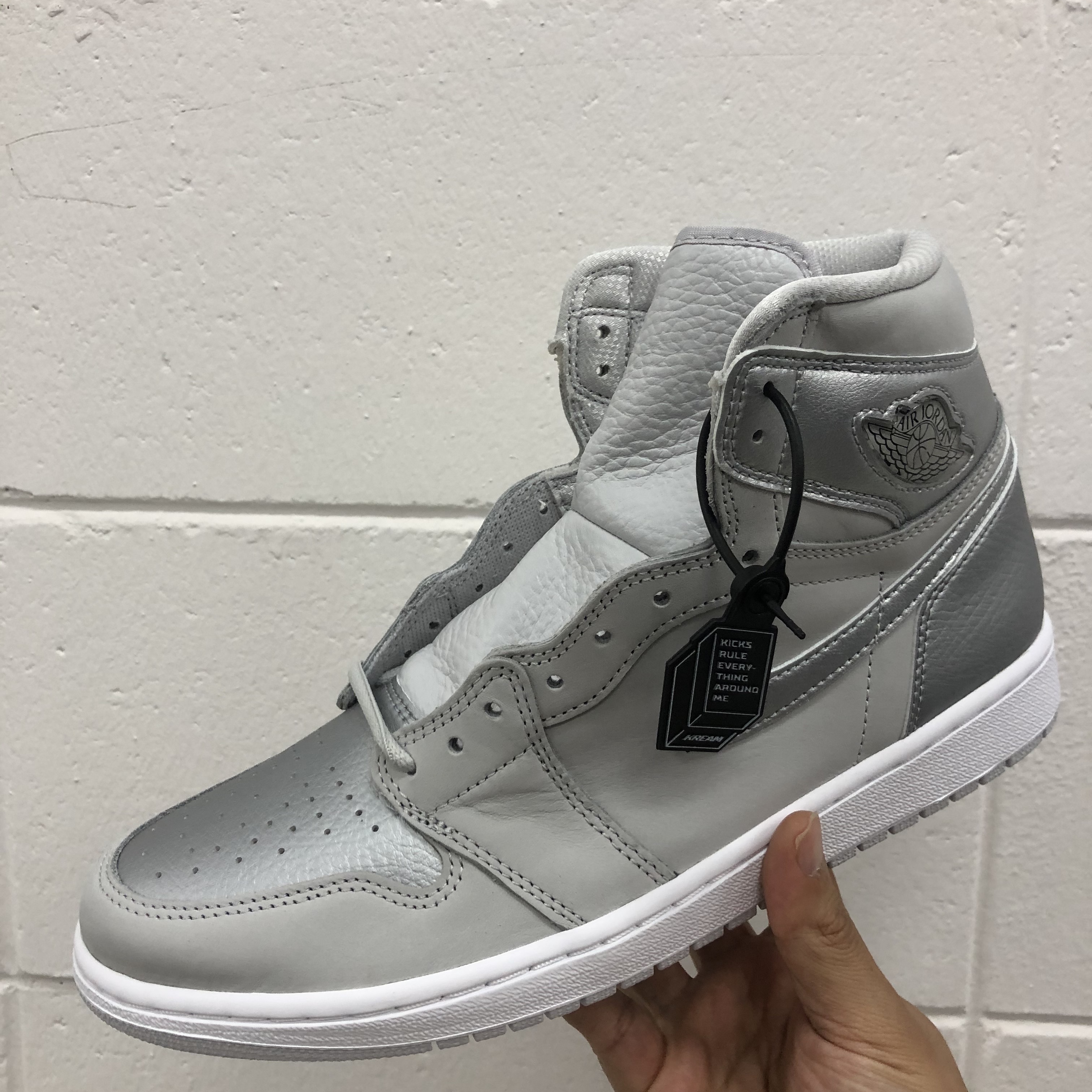 Jordan 1 Retro High OG CO.JP Neutral Grey 착용 스타일
