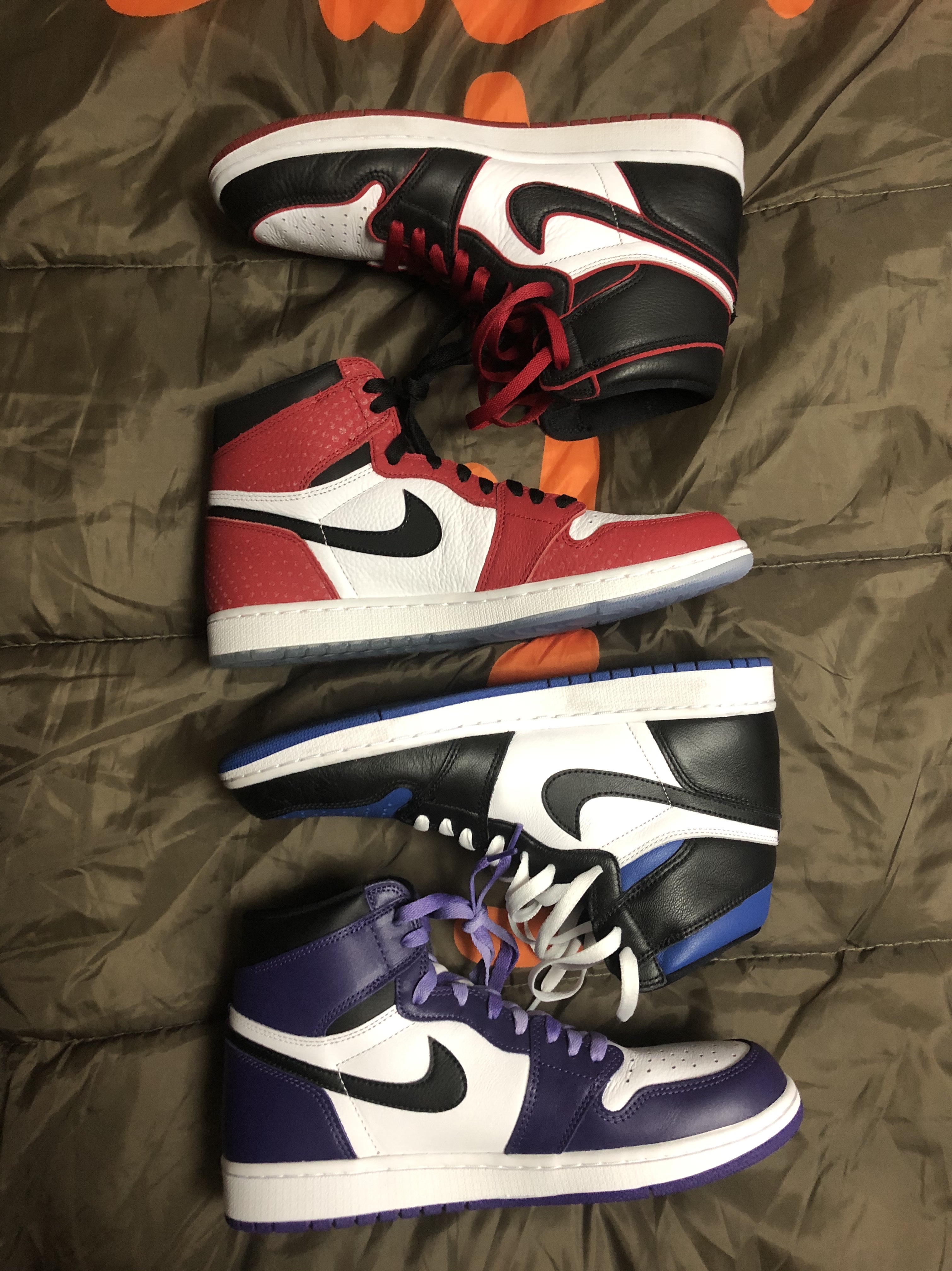 Jordan 1 Retro High OG Bloodline, Jordan 1 Retro High Spider-Man Origin Story 착용 스타일