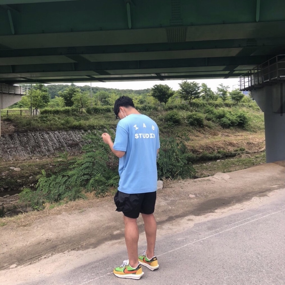 Nike x Sacai LDWaffle Green Multi 착용 스타일