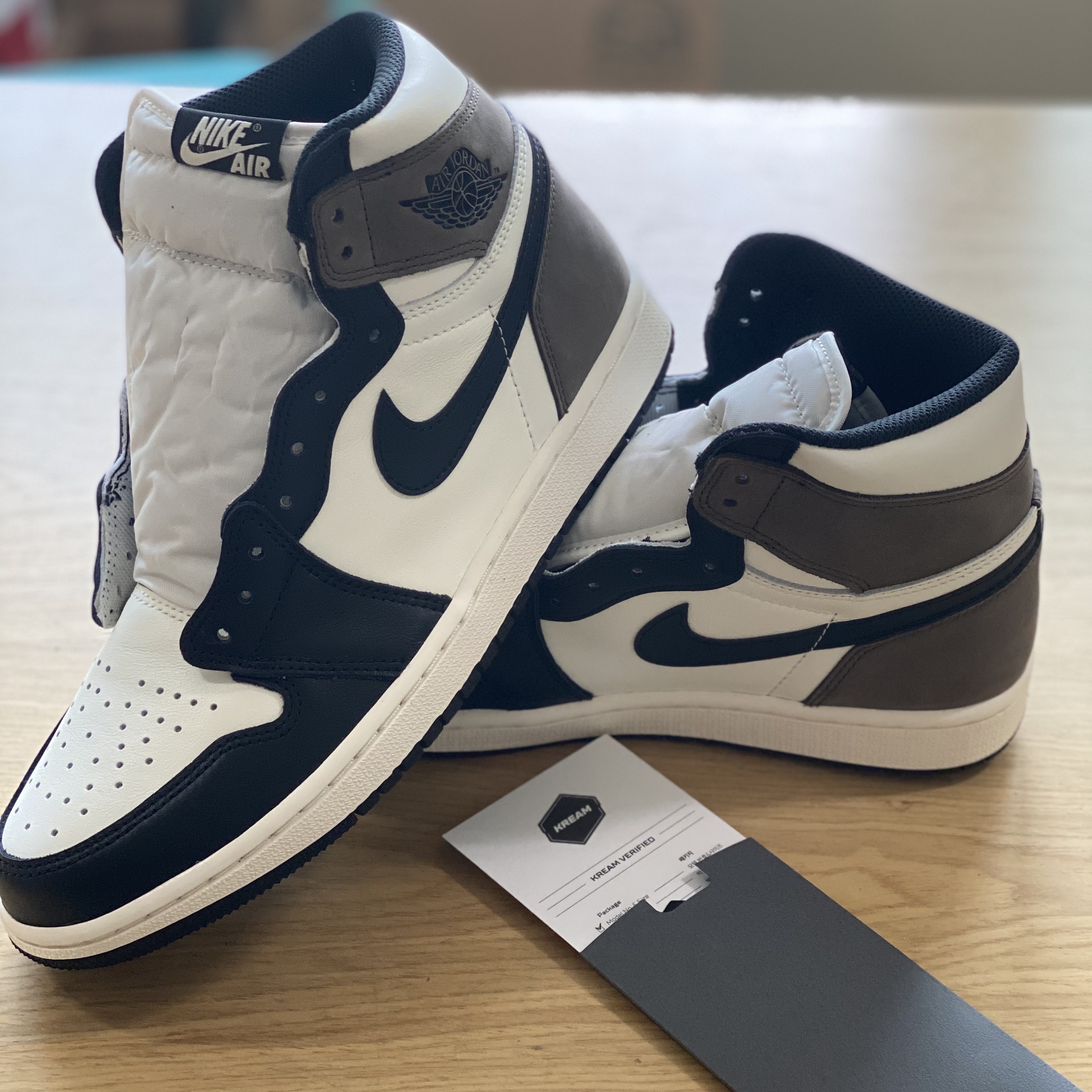 Jordan 1 Retro High OG Black Mocha 착용 스타일