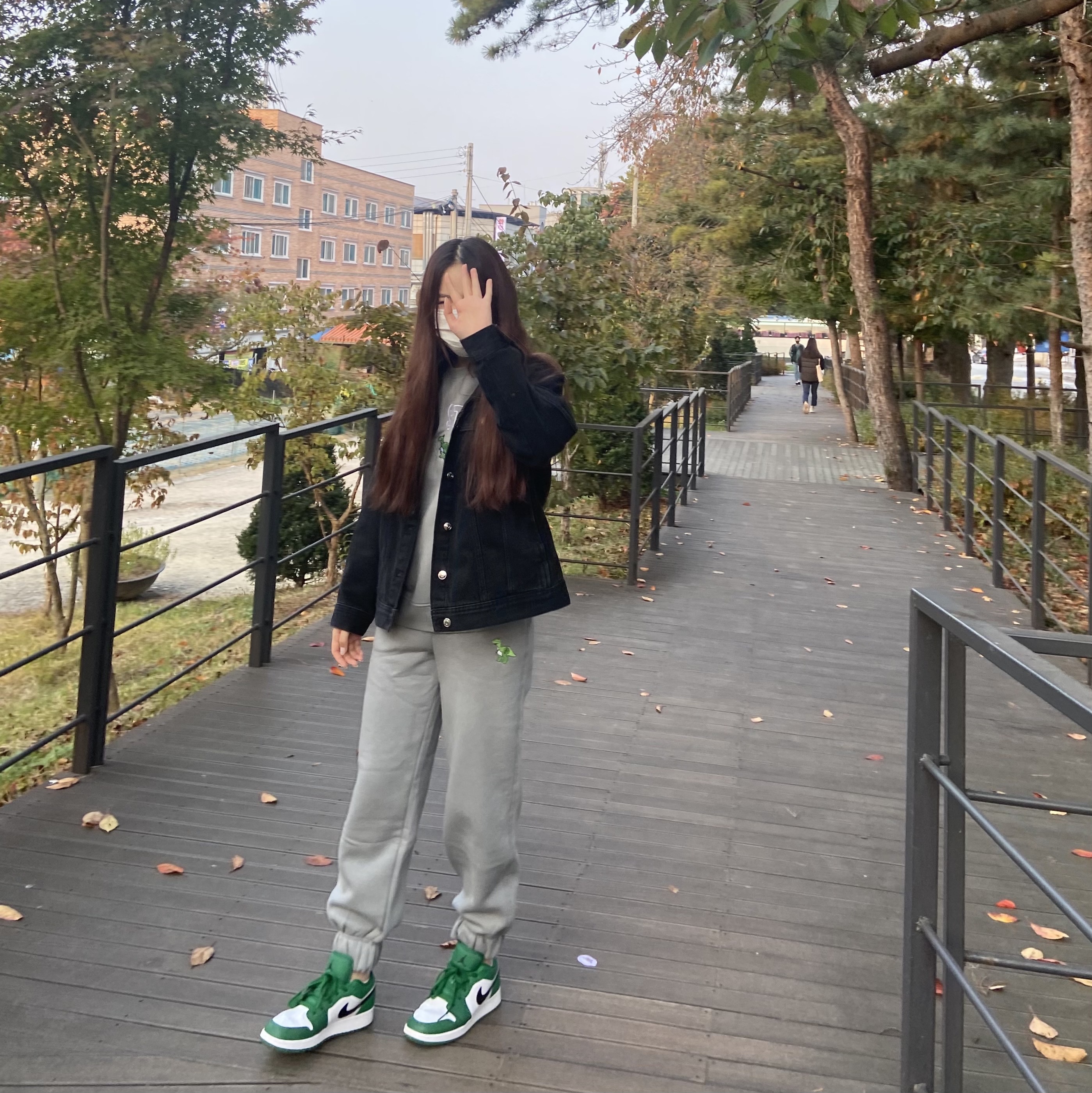 Jordan 1 Low Pine Green 착용 스타일