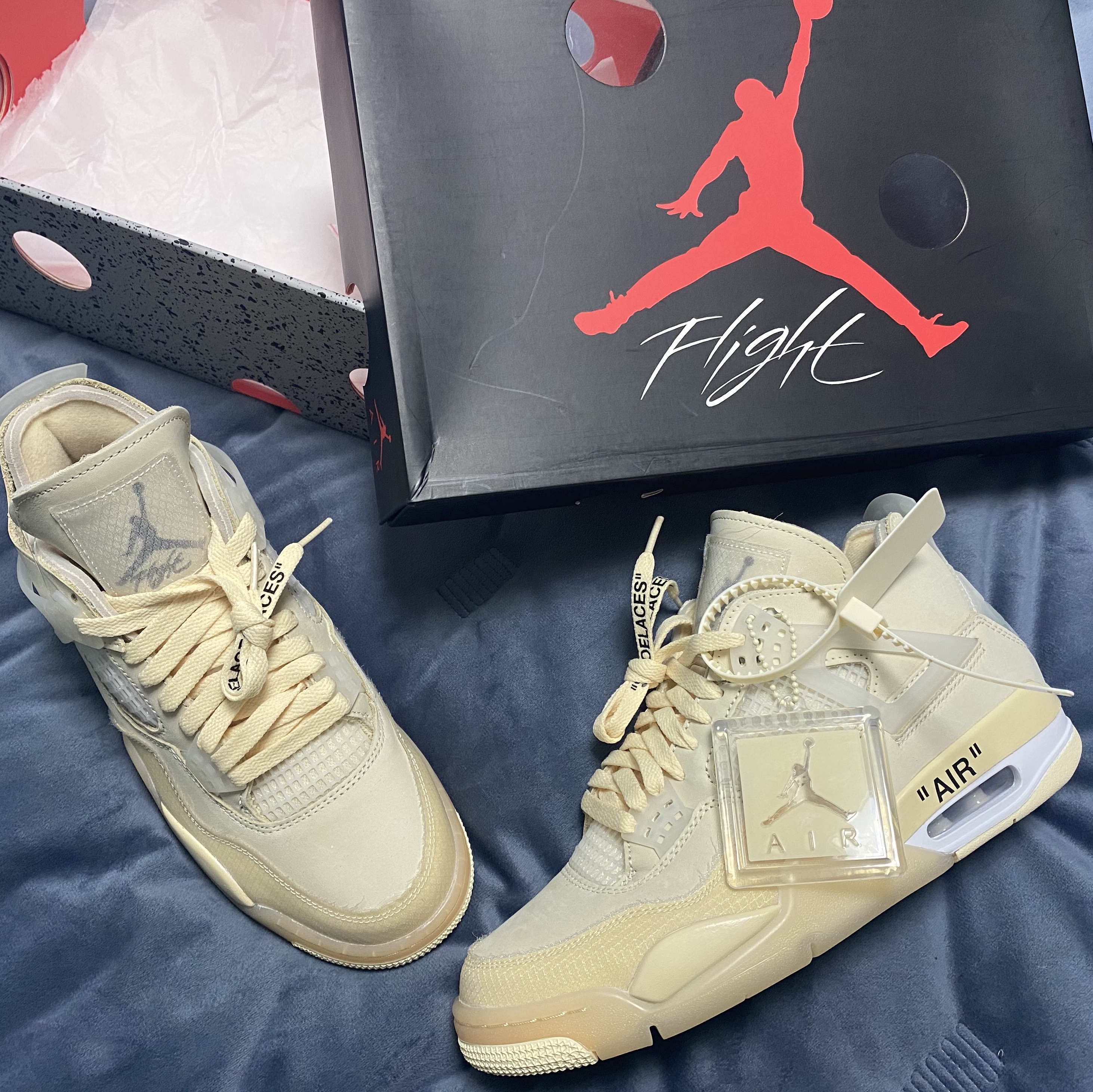 (W) Jordan 4 x Off-White Retro SP Sail 착용 스타일