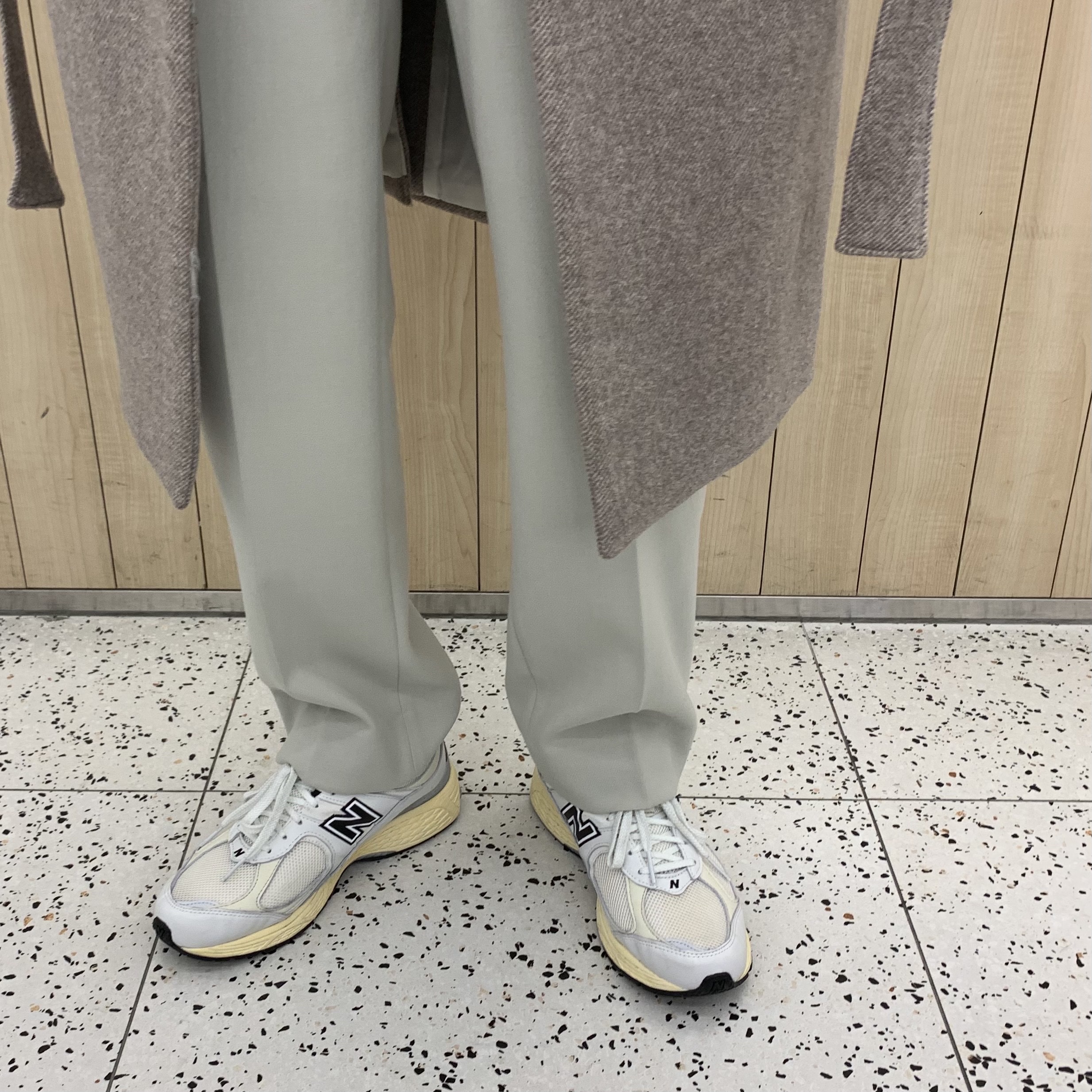 New Balance x Thisisneverthat 2002R White 착용 스타일