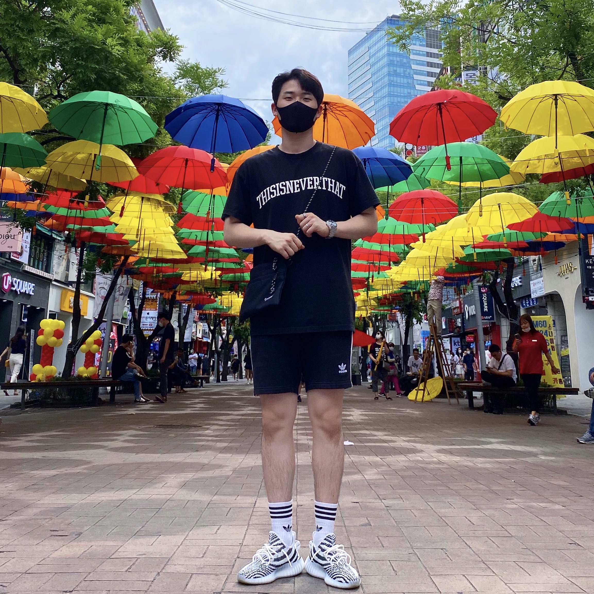 Adidas Yeezy Boost 350 V2 Zebra 2017/2019/2020 착용 스타일
