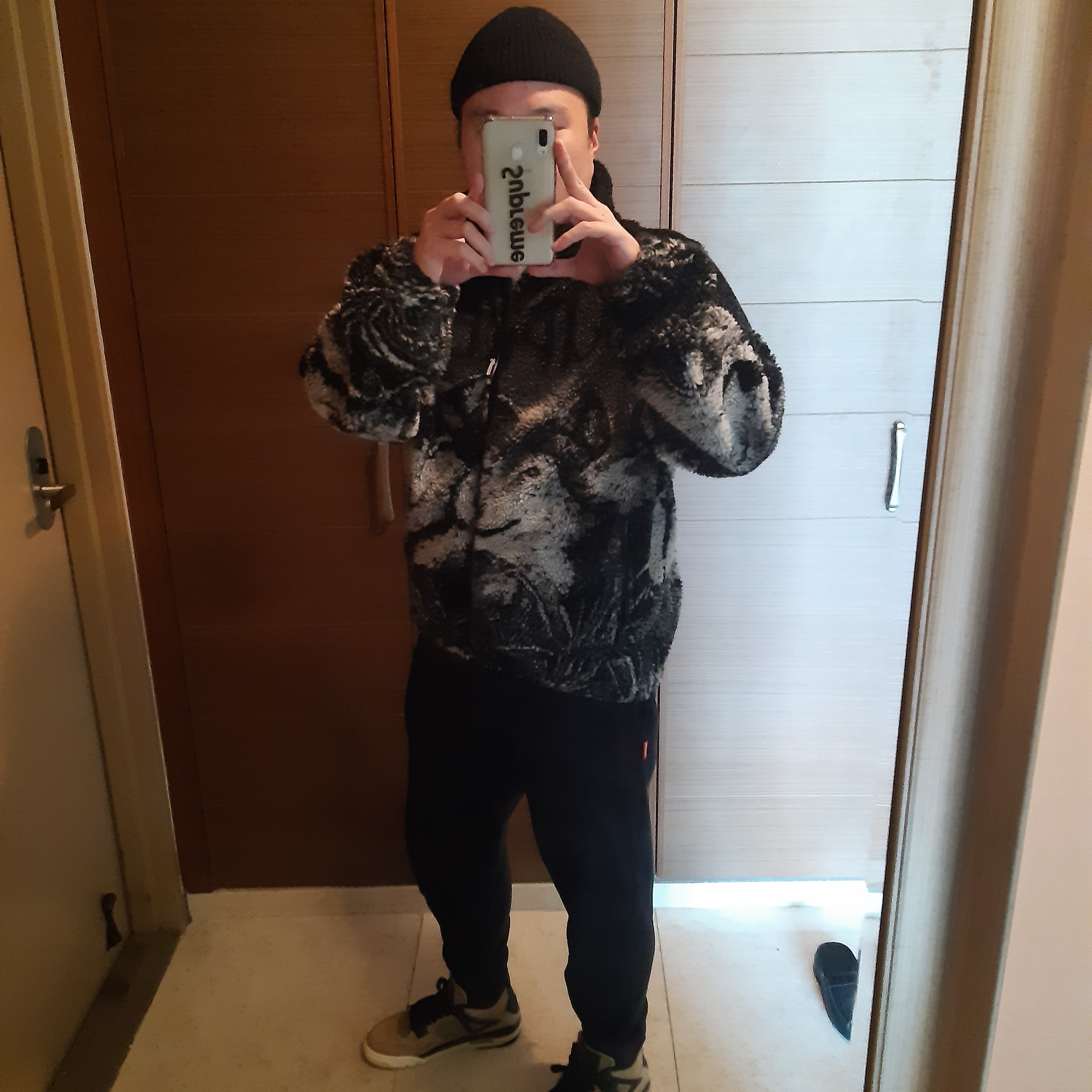 (W) Jordan 4 Retro Fossil 착용 스타일