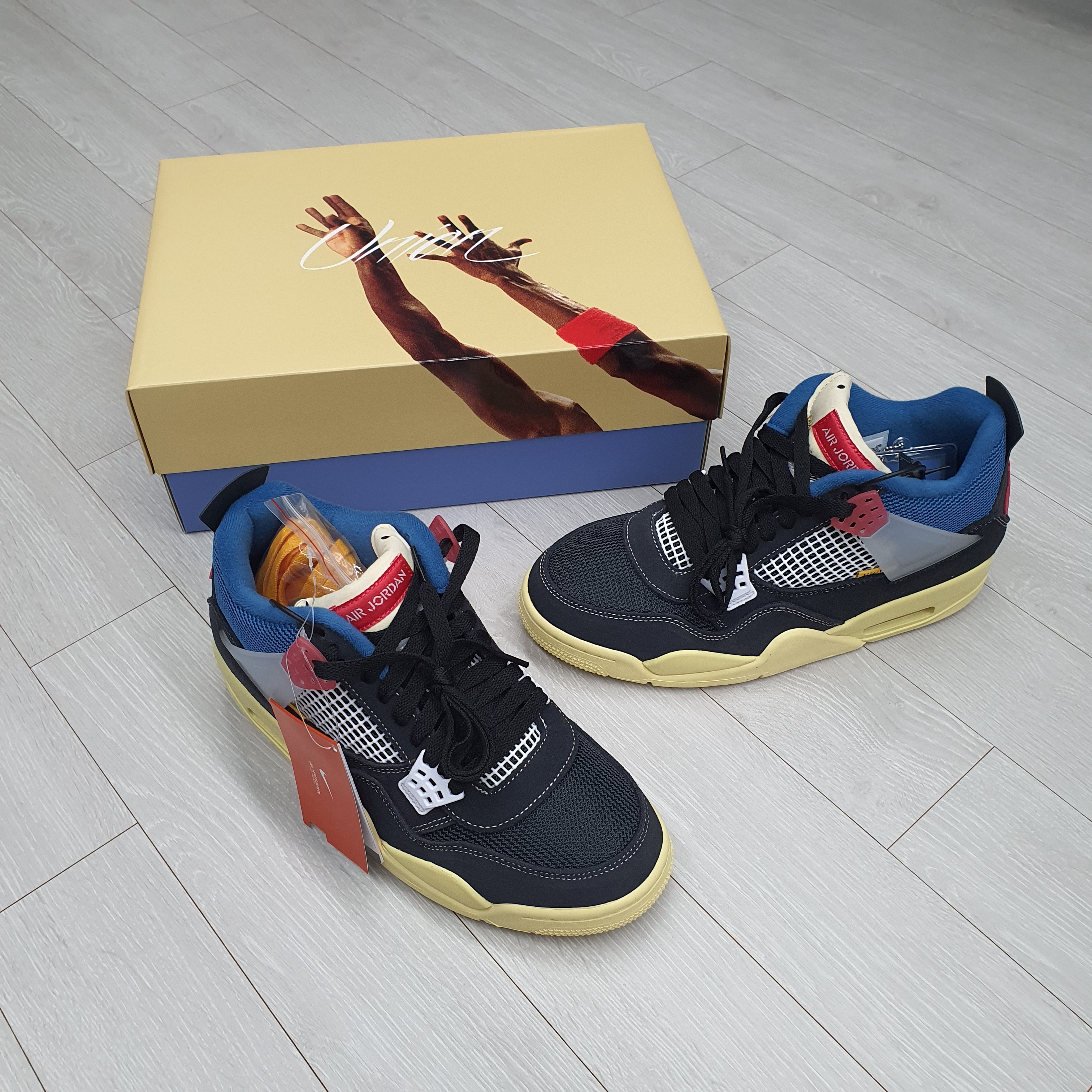 Jordan 4 x Union Retro Off Noir 착용 스타일