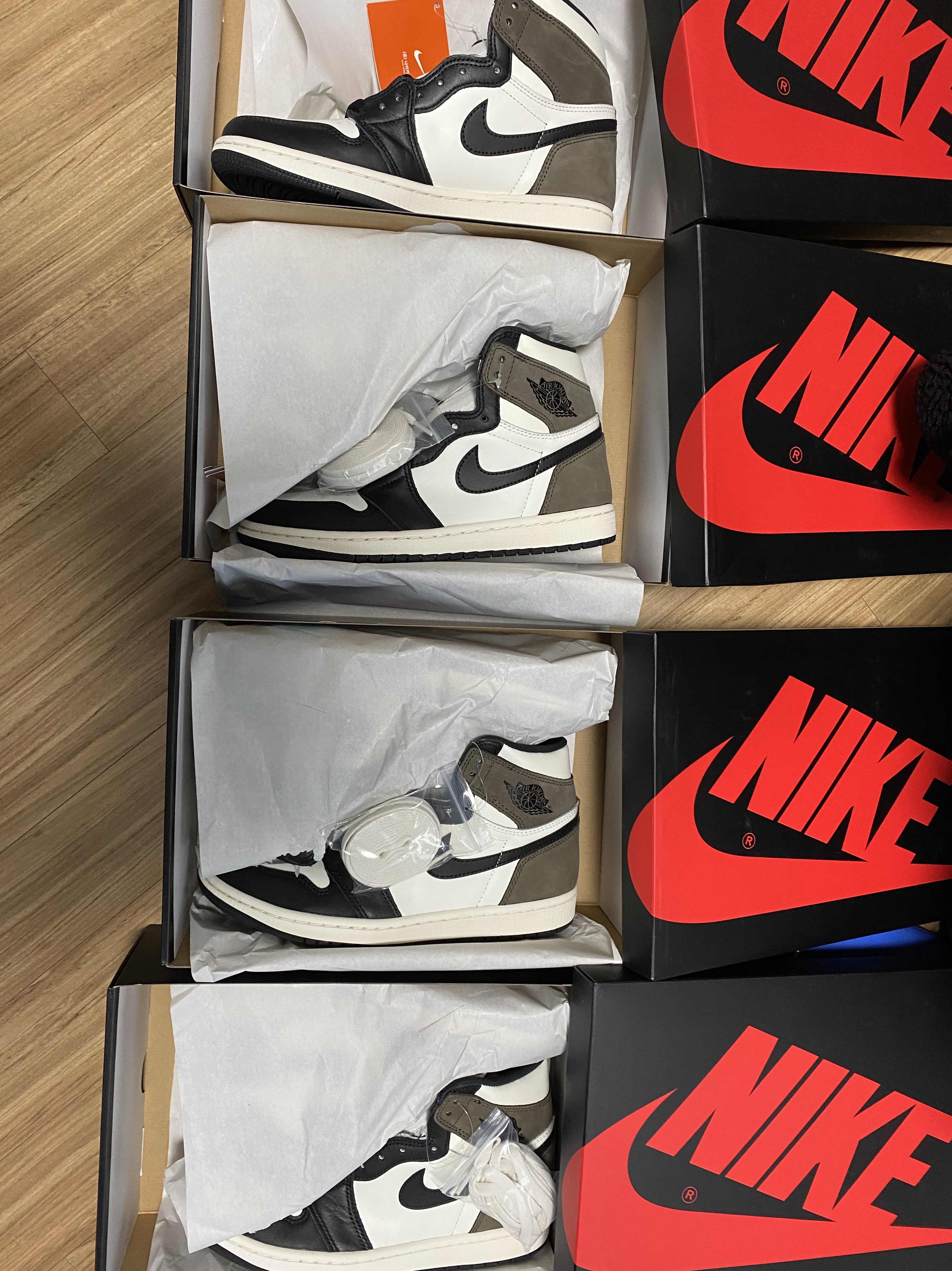 Jordan 1 Retro High OG Black Mocha 착용 스타일